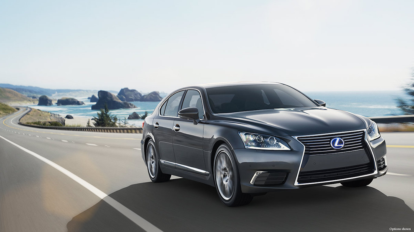 Lexus LS LS 600h L sedan 4D