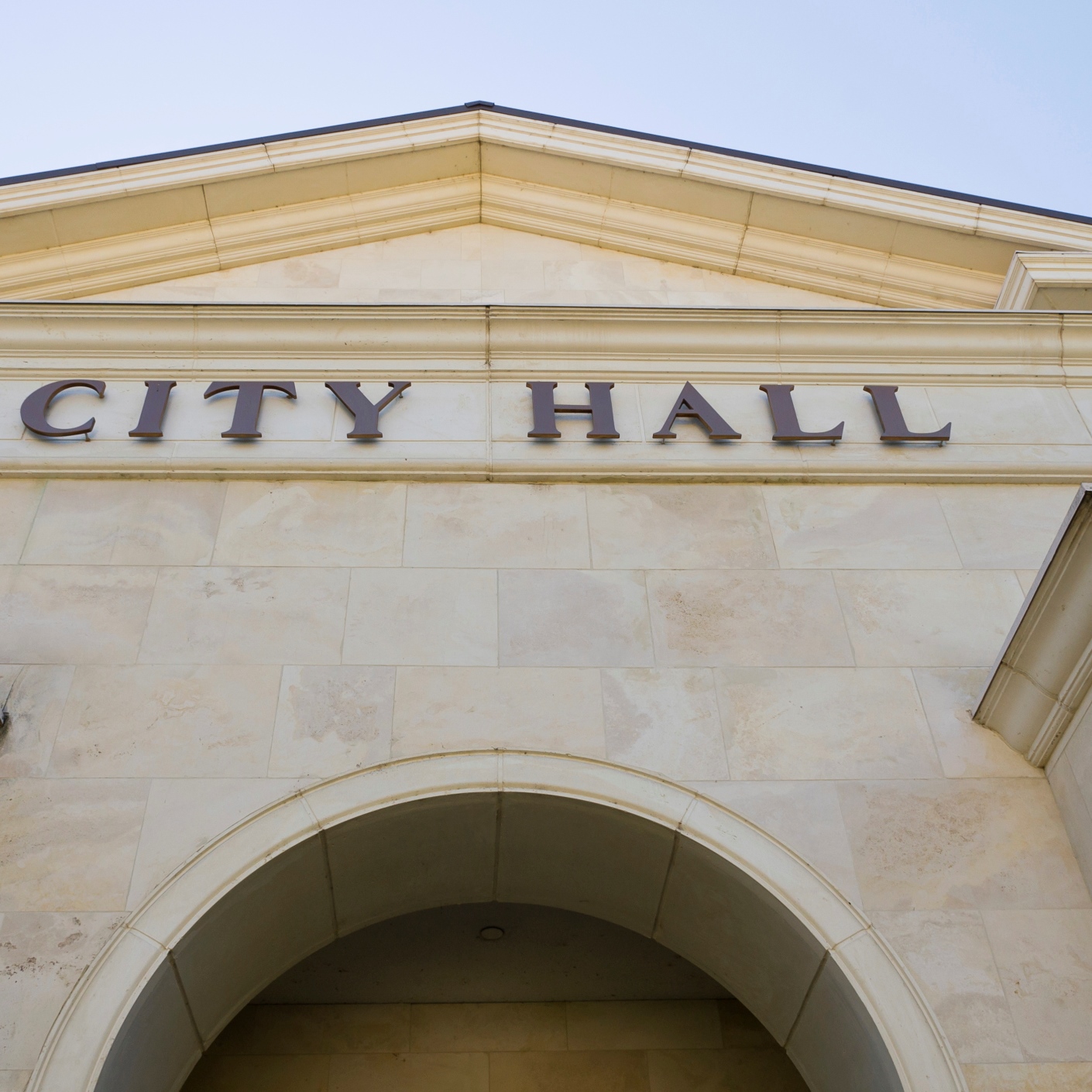 SEC Settles Fraud Charges With Illinois Mayor