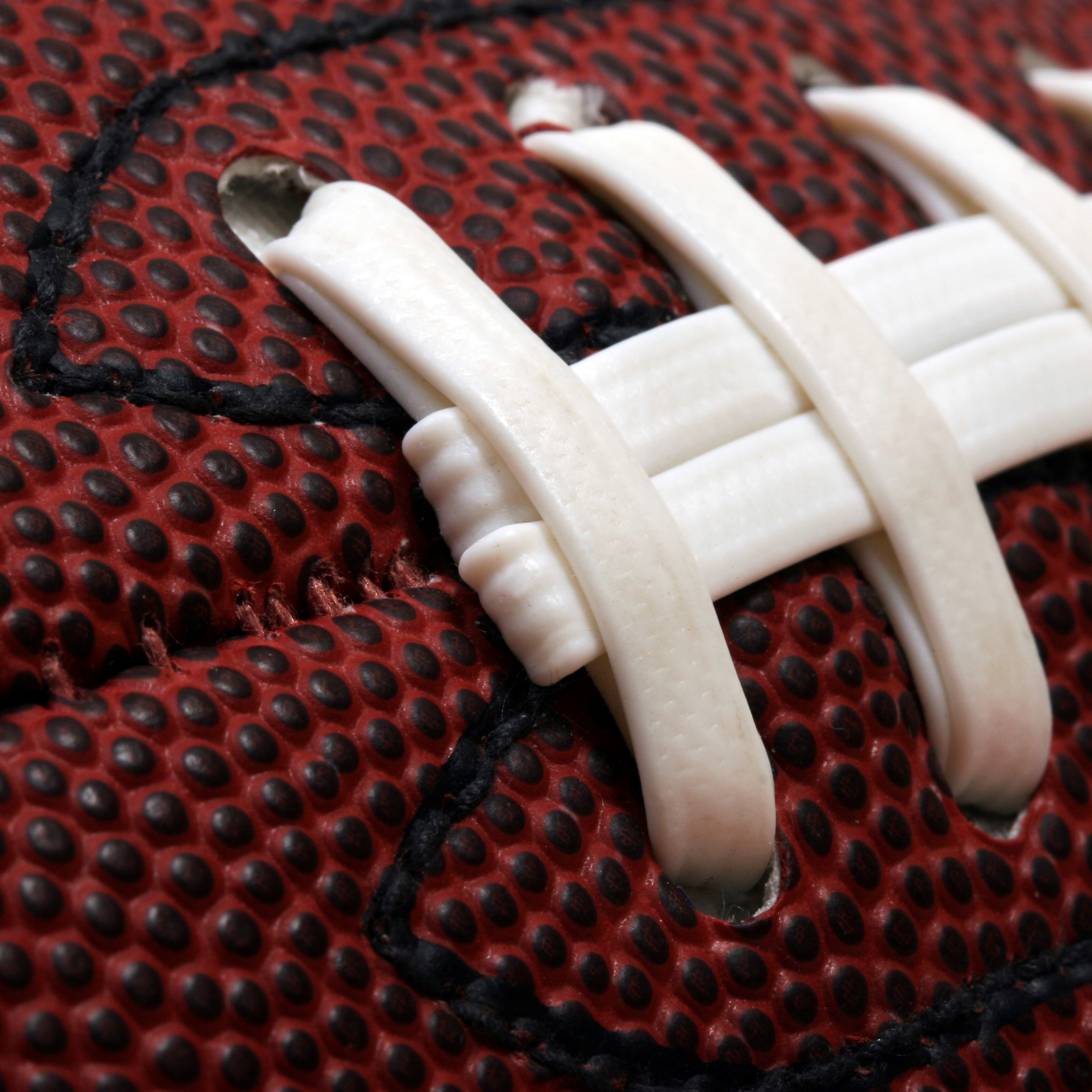 DraftKings and FanDuel: $1 Billion Unicorns Ready for NFL 2016 Season