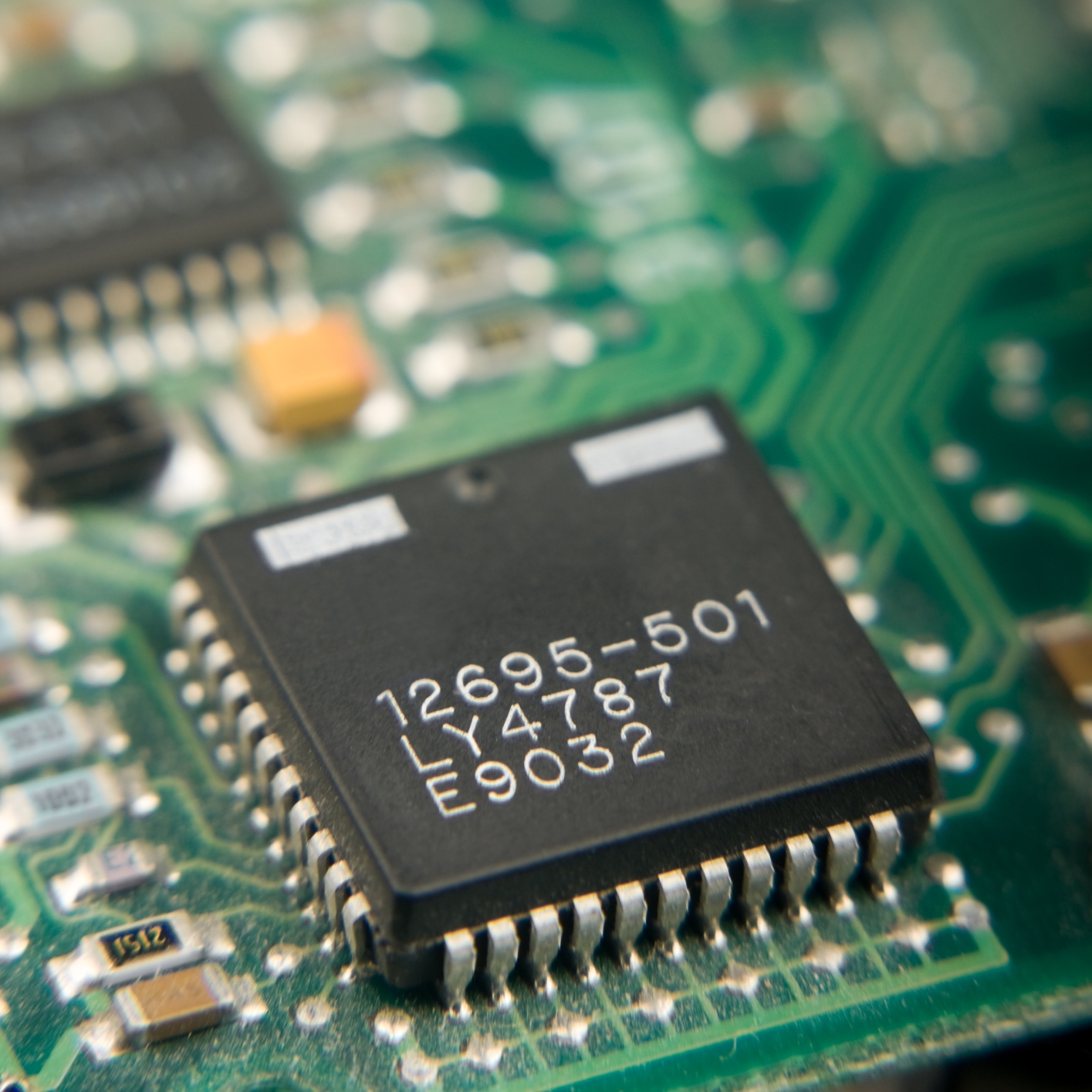 Qualcomm Beats Earnings but Stumbles Over Guidance