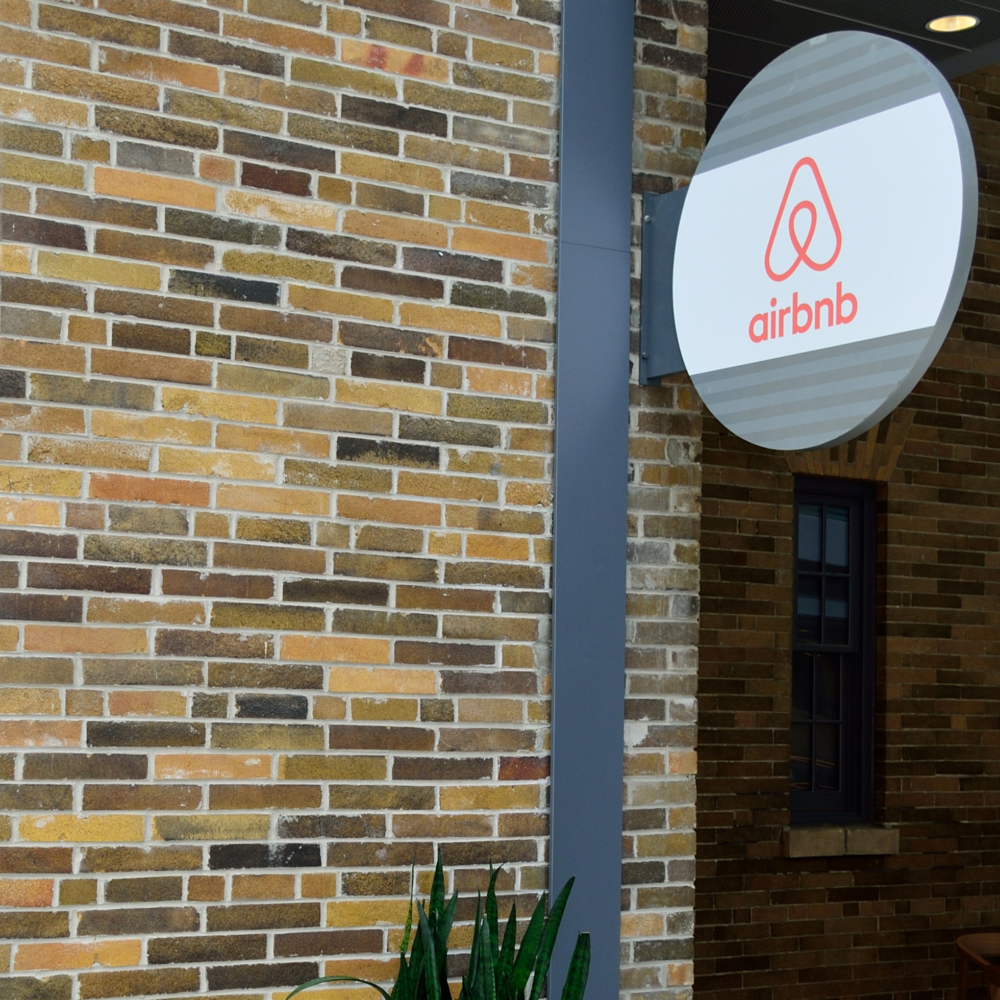 Airbnb Reaches $25.5 Billion Valuation