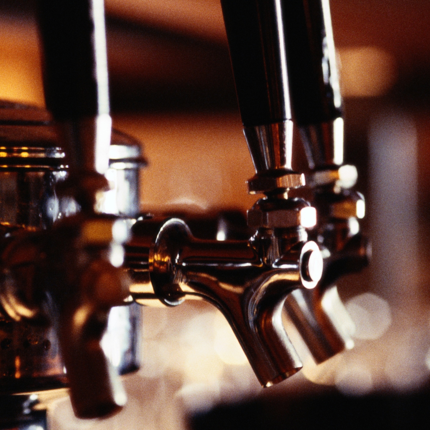Molson Coors Raises Cash in Equity Offering to Pay for Acquisition