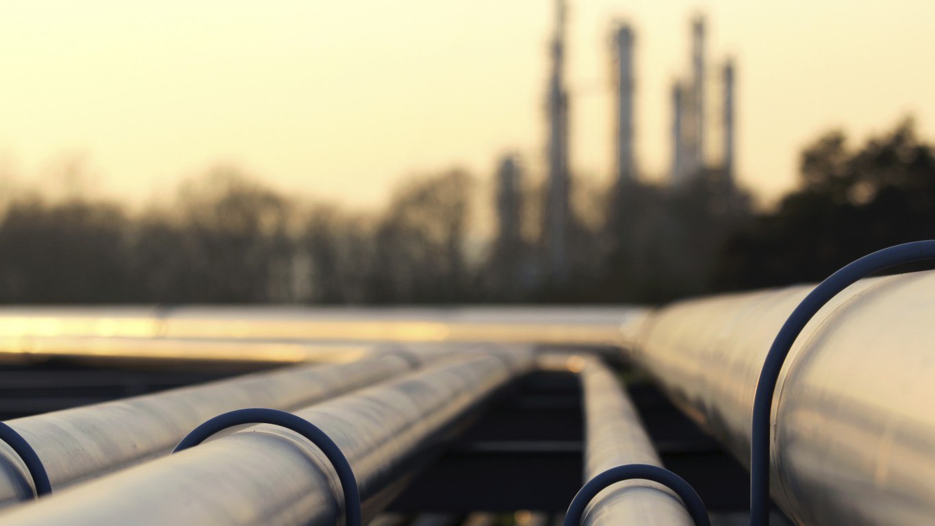 $150 per Barrel Oil May Happen Soon: 7 Big-Dividend Energy Stocks to Buy Now