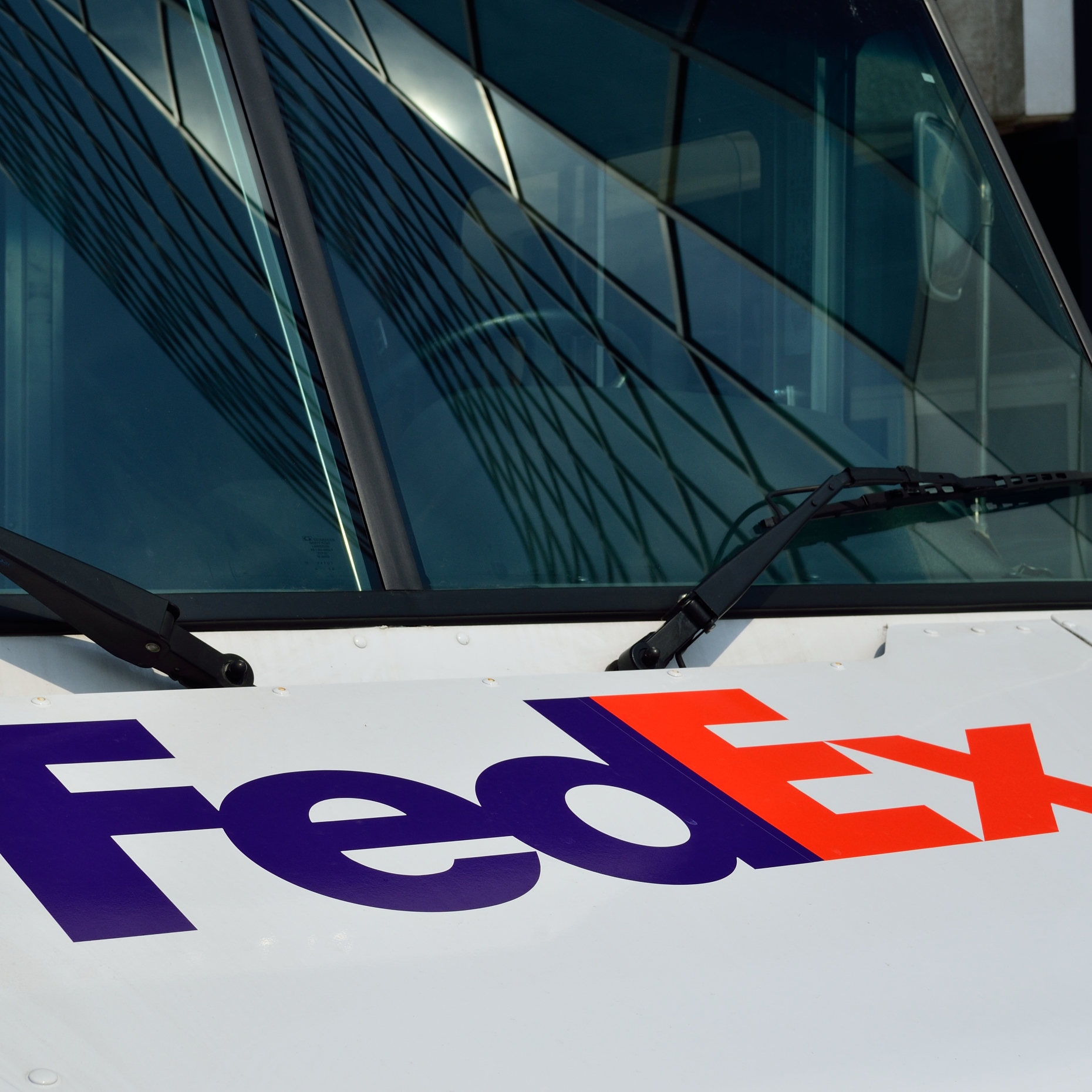 What to Expect From FedEx Earnings