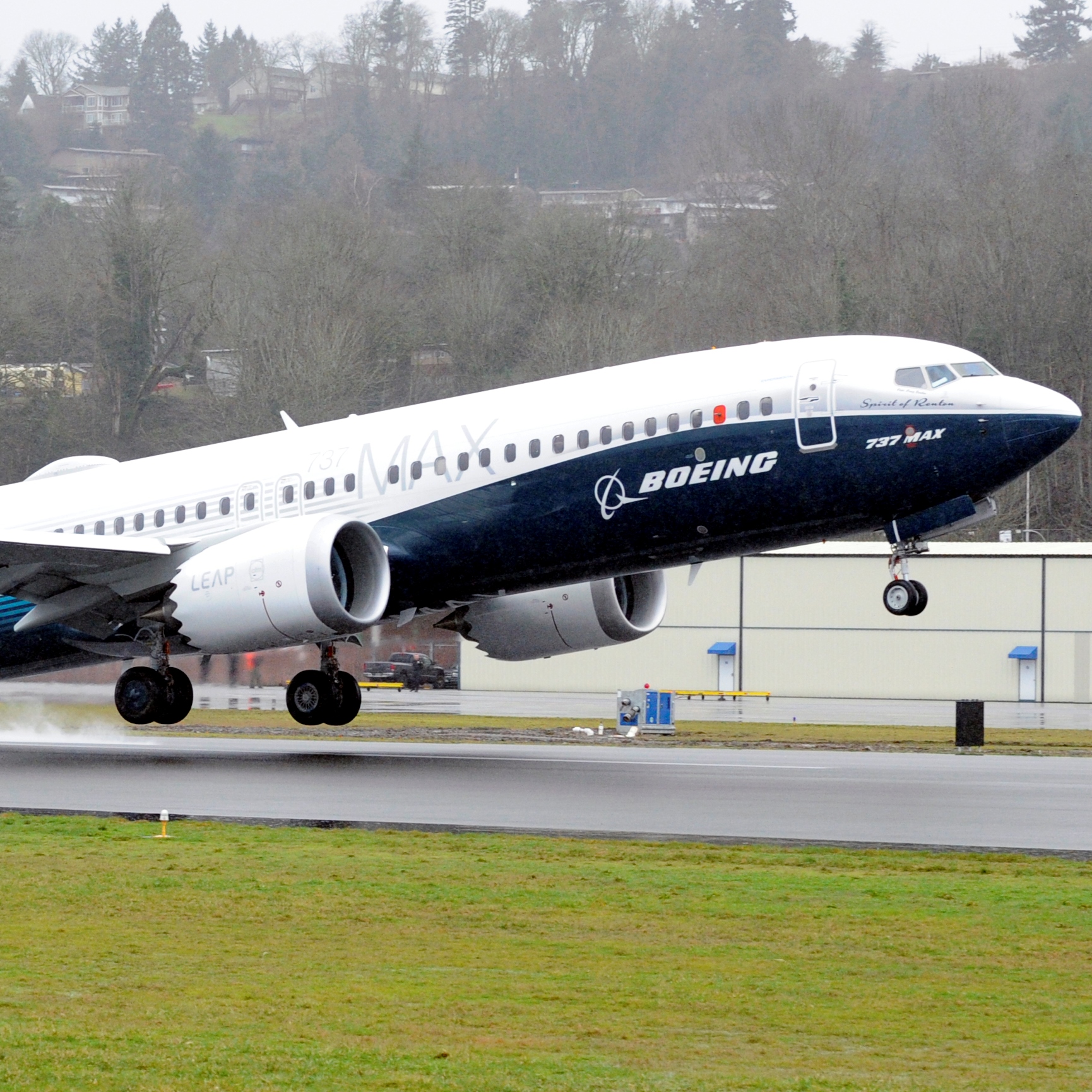 How Analysts Are Changing Their 2016 Boeing Bull/Bear Case