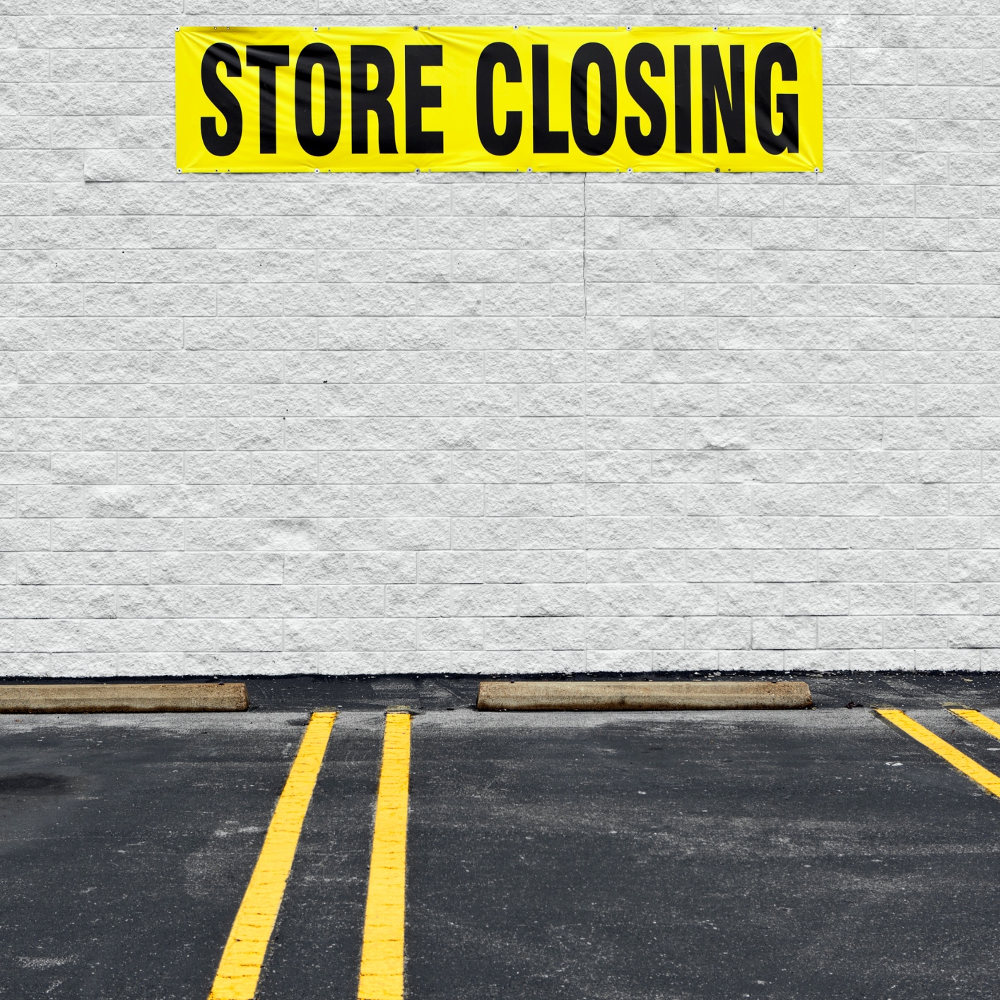 Macy’s Continues to Disappear