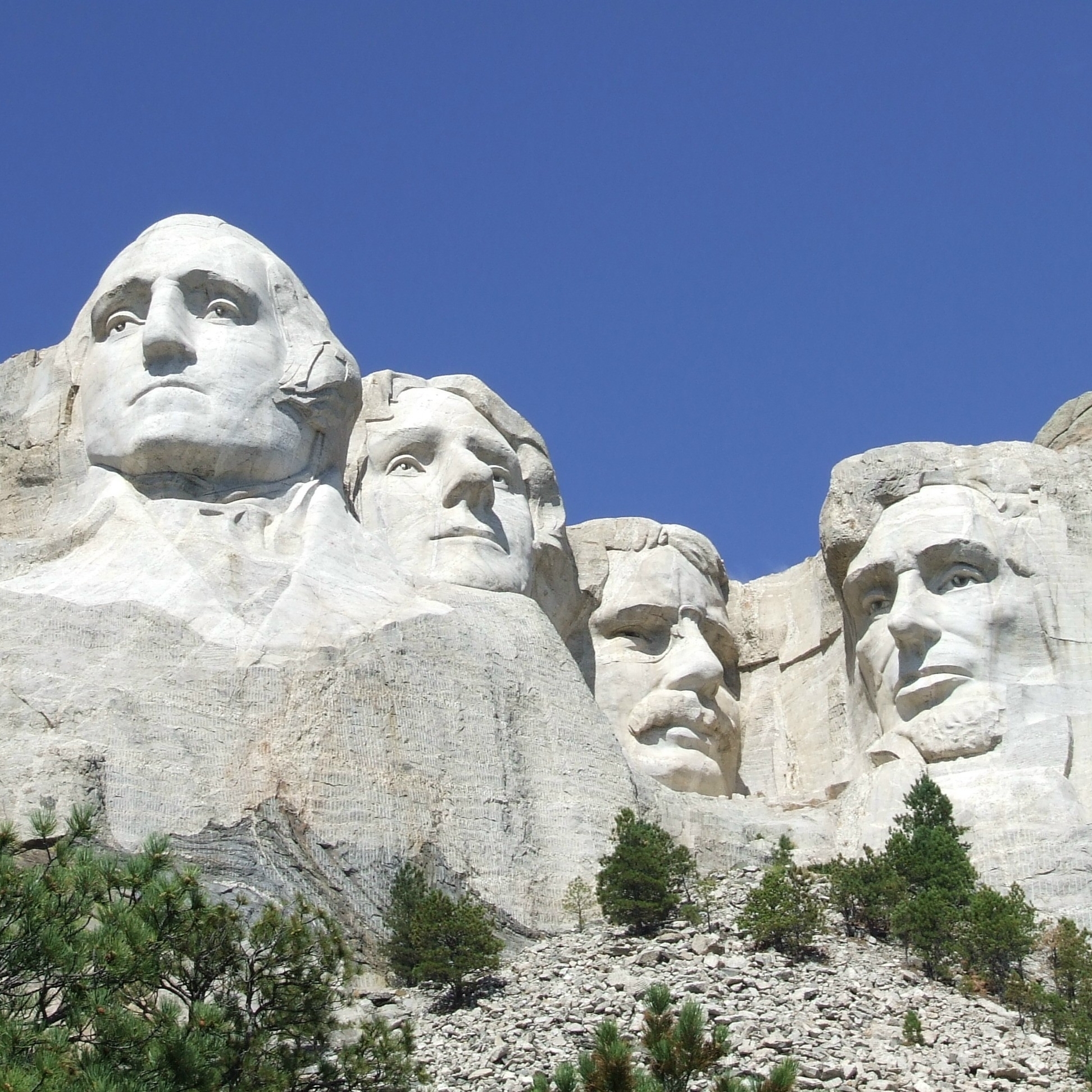 Best Buy Presidents’ Day Sale Features Apple Products
