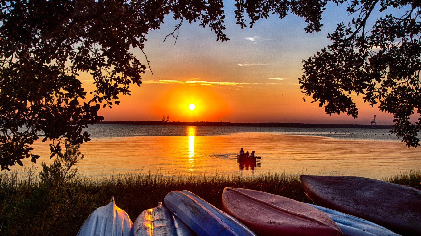 Canoes, North Carolina