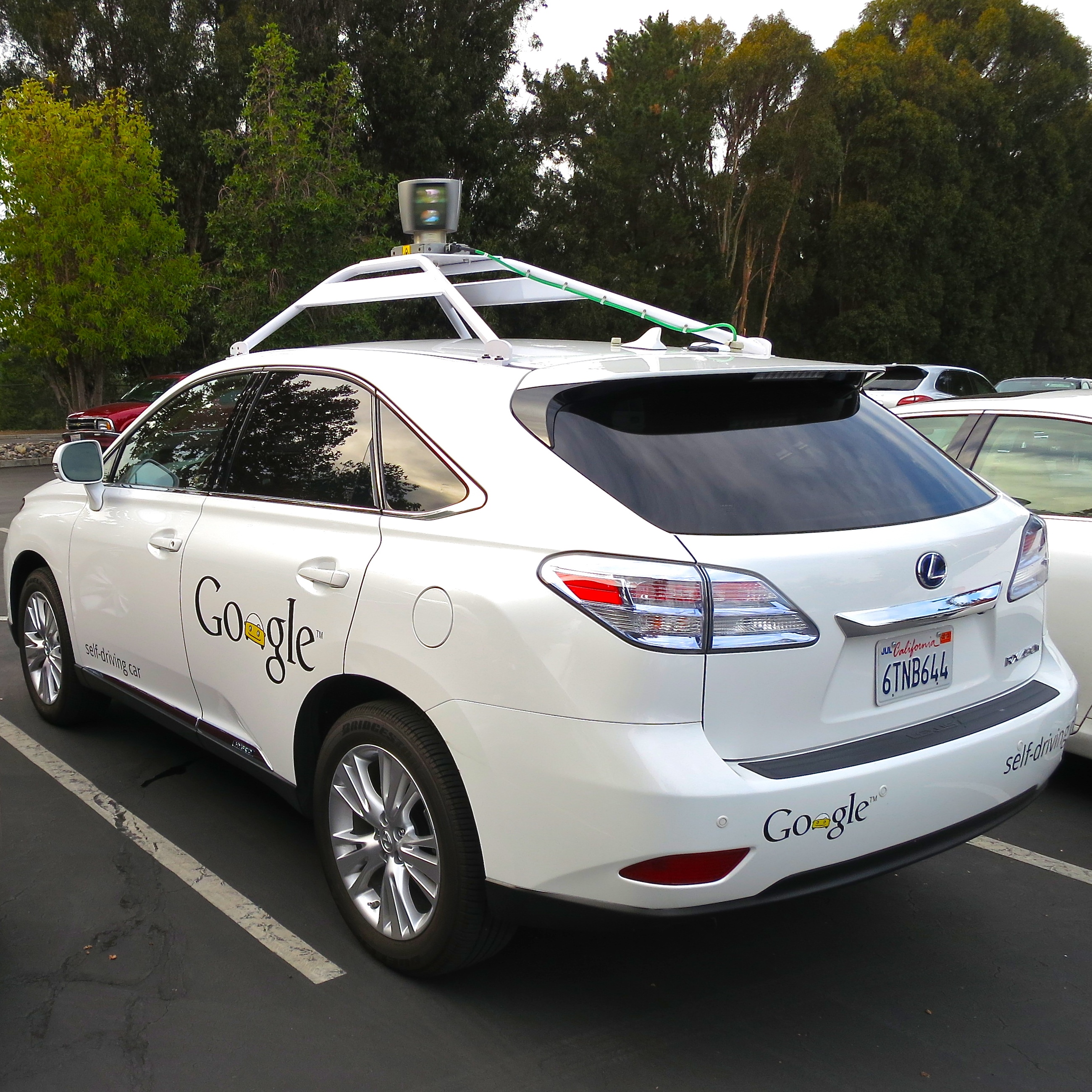Waymo, Uber Settle Lawsuit With Equity, No Cash
