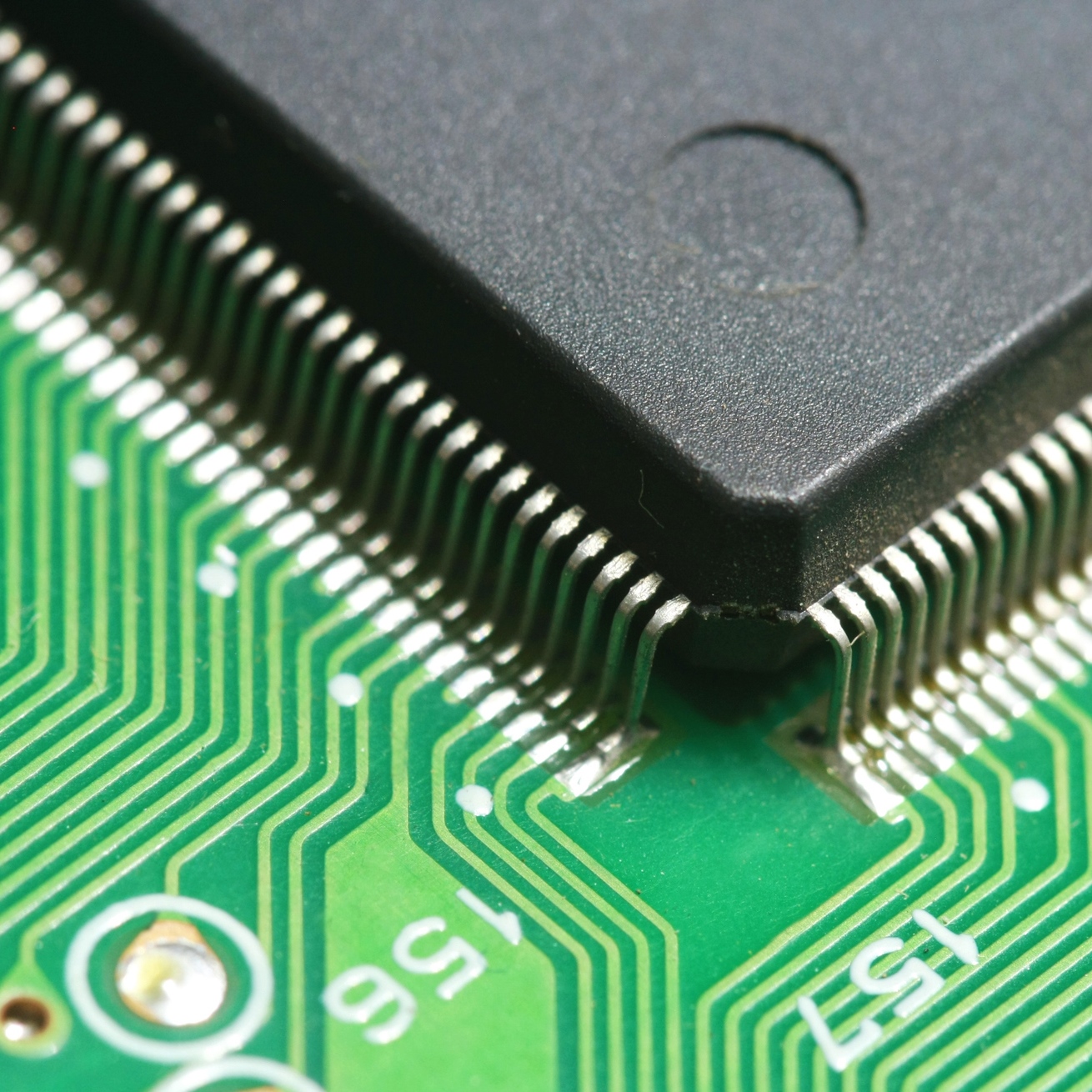 Merrill Lynch Out With 5 Top Chip Picks for the Rest of 2016