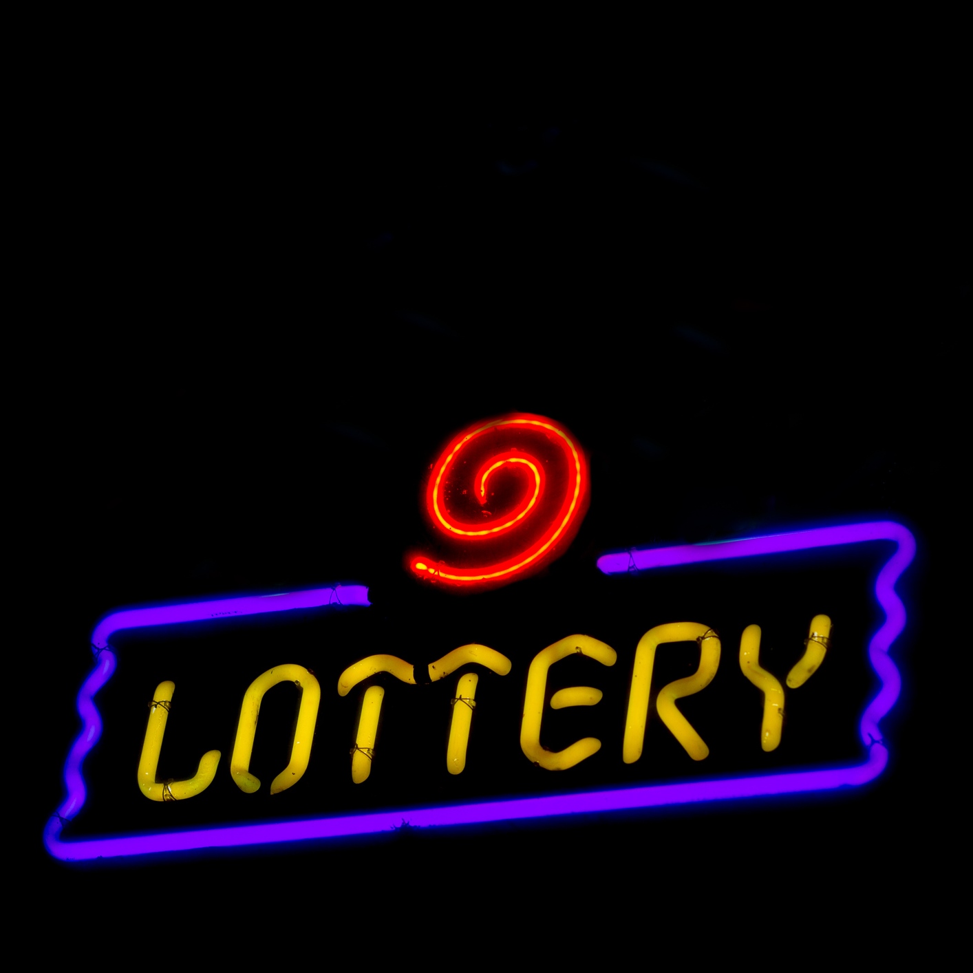 As Mega Millions Lottery Alone Reaches $508 Million, What Not to Do If You Win