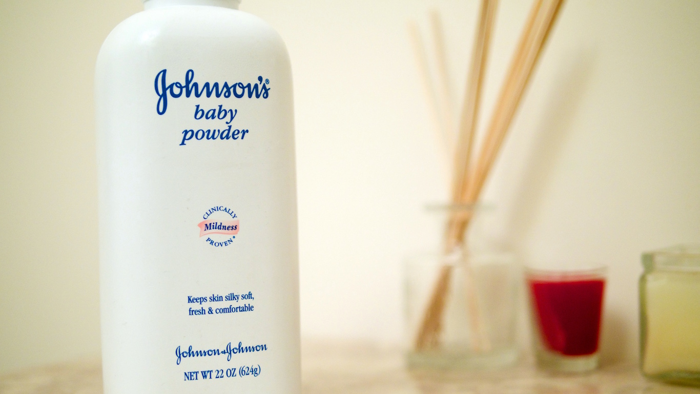 johnsons baby powder