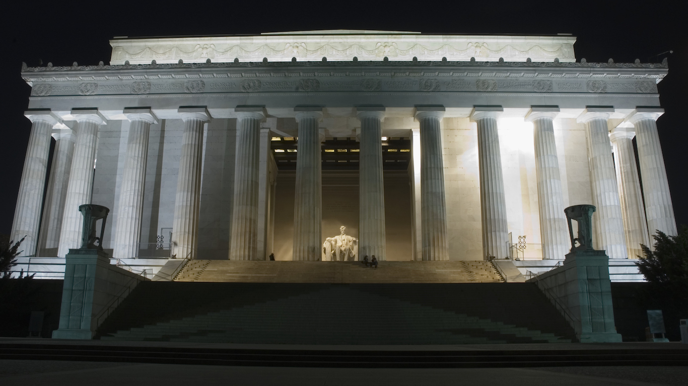 Building lit up at night, Lincoln Memorial, Washington DC, USA