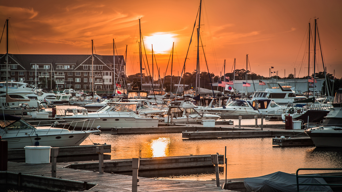 Racine, Wisconsin Reefpoint Marina