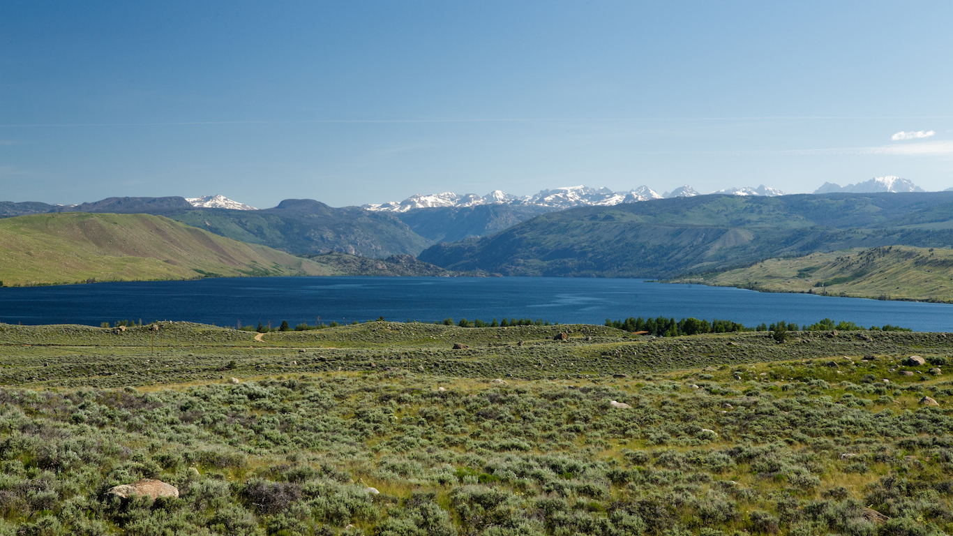 Fremont Lake, Sublette County, Wyoming with Wind River Mountains