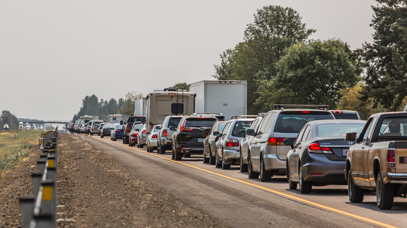 7 Ways to Avoid Becoming a Traffic Statistic This Thanksgiving
