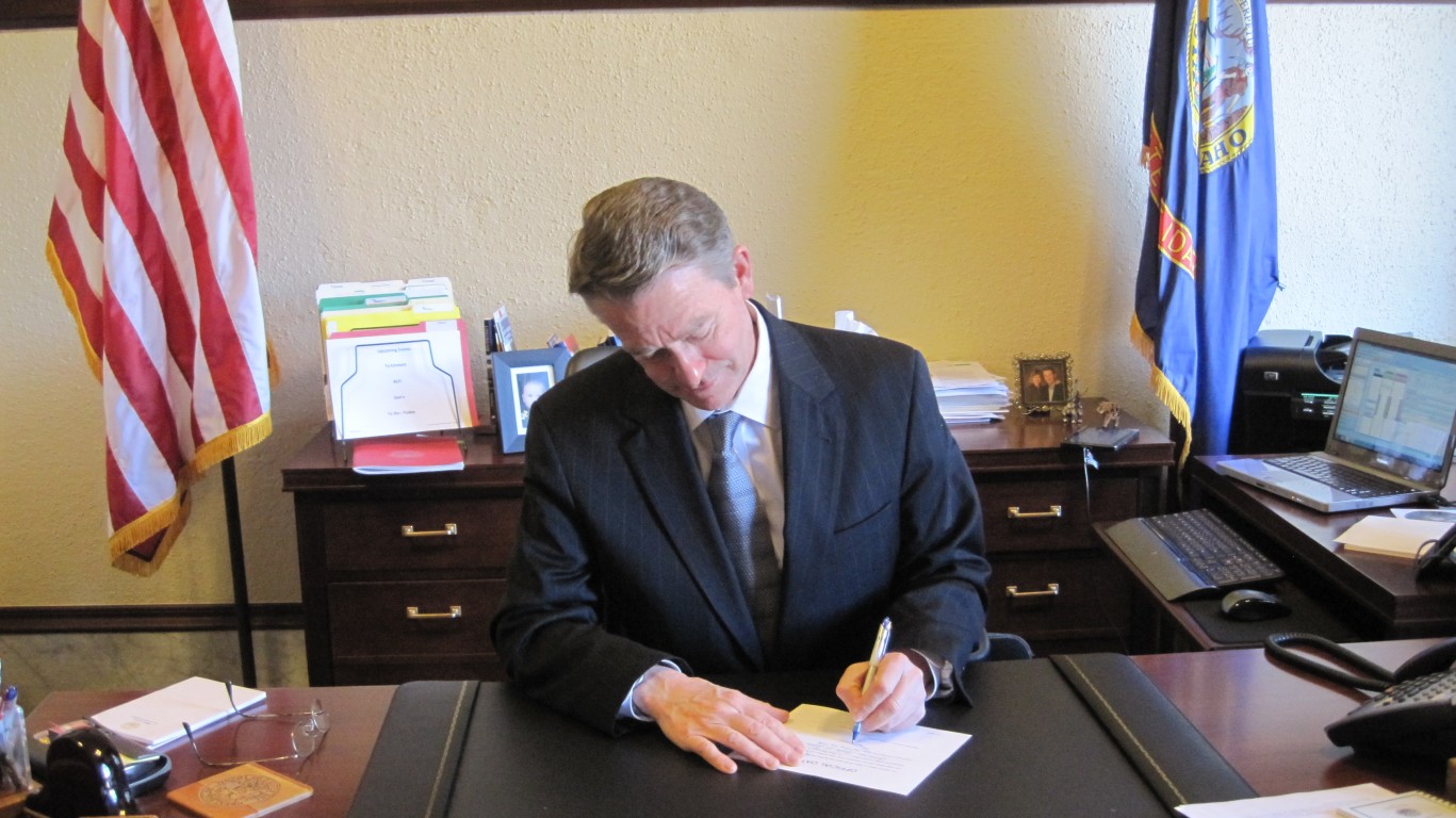 Oath Signing - 1/3/11 by Lt Governor Brad Little