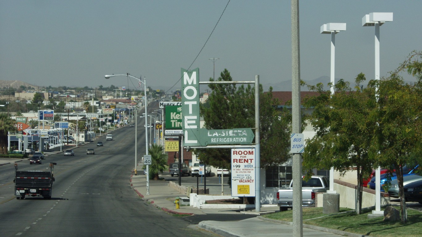 Bakersfield, California by Andrew Filer