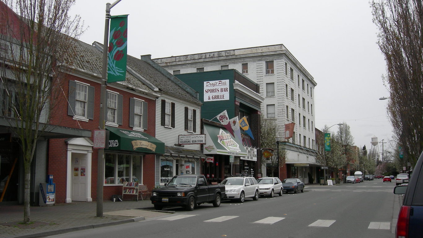 South First Street, Mount Vernon, Washington by Jmabel
