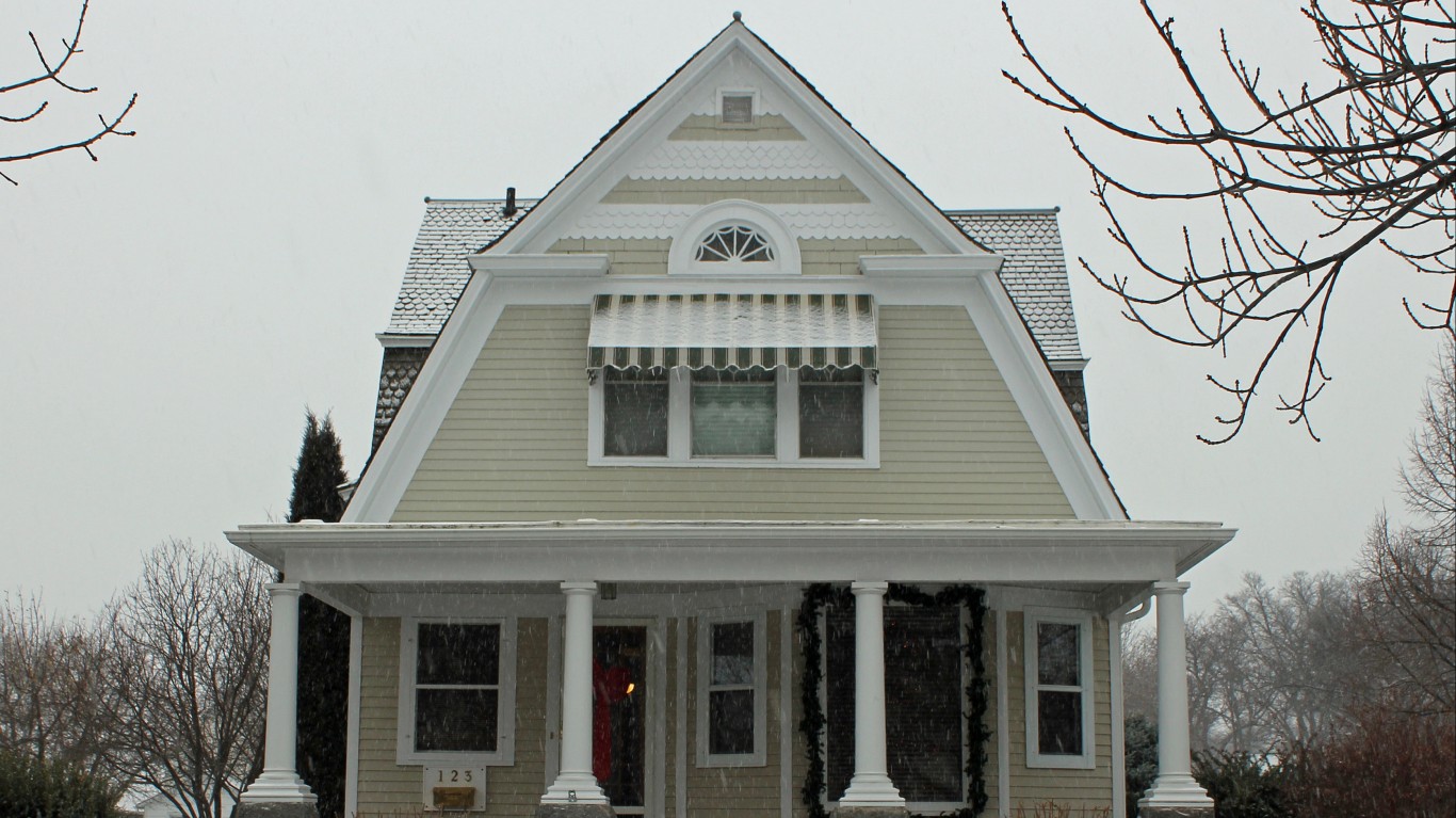 Stephens-Lucas House by Jeffrey Beall