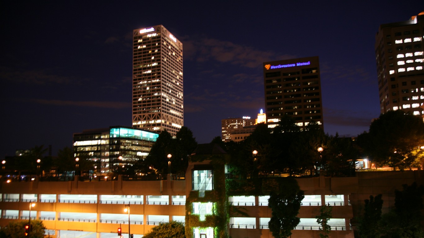 Milwaukee (WIS) LakeFront US... by (vincent desjardins)