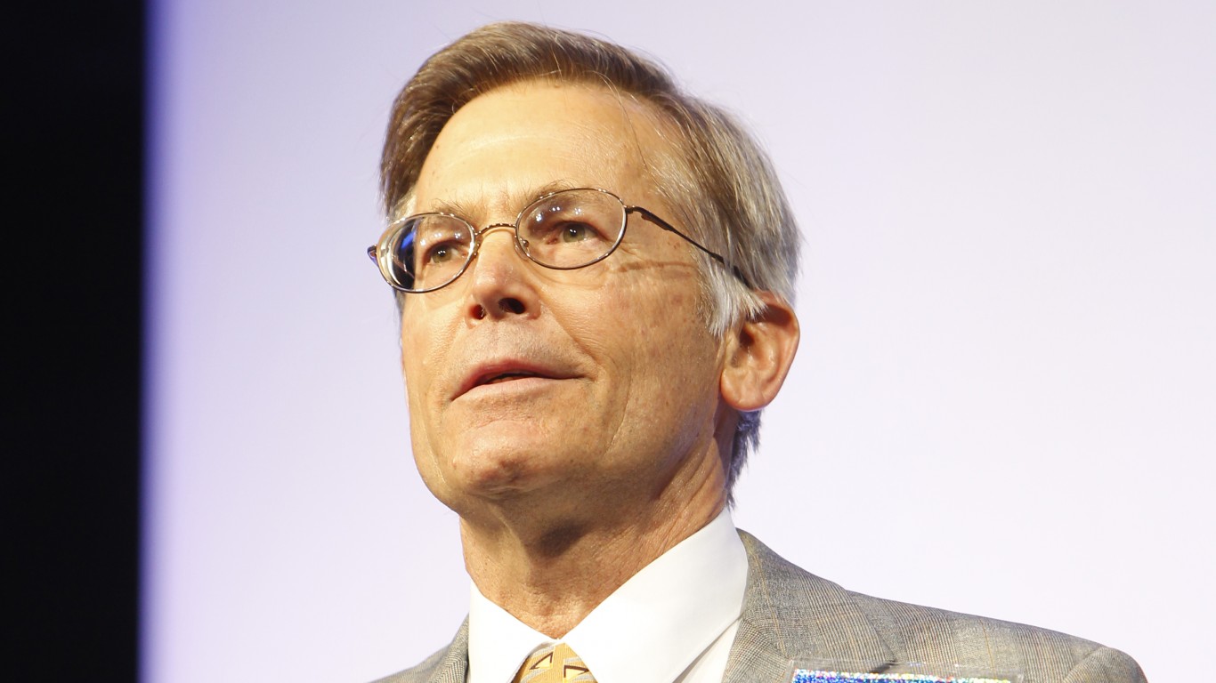 Jim Walton presenting the Sam ... by Walmart