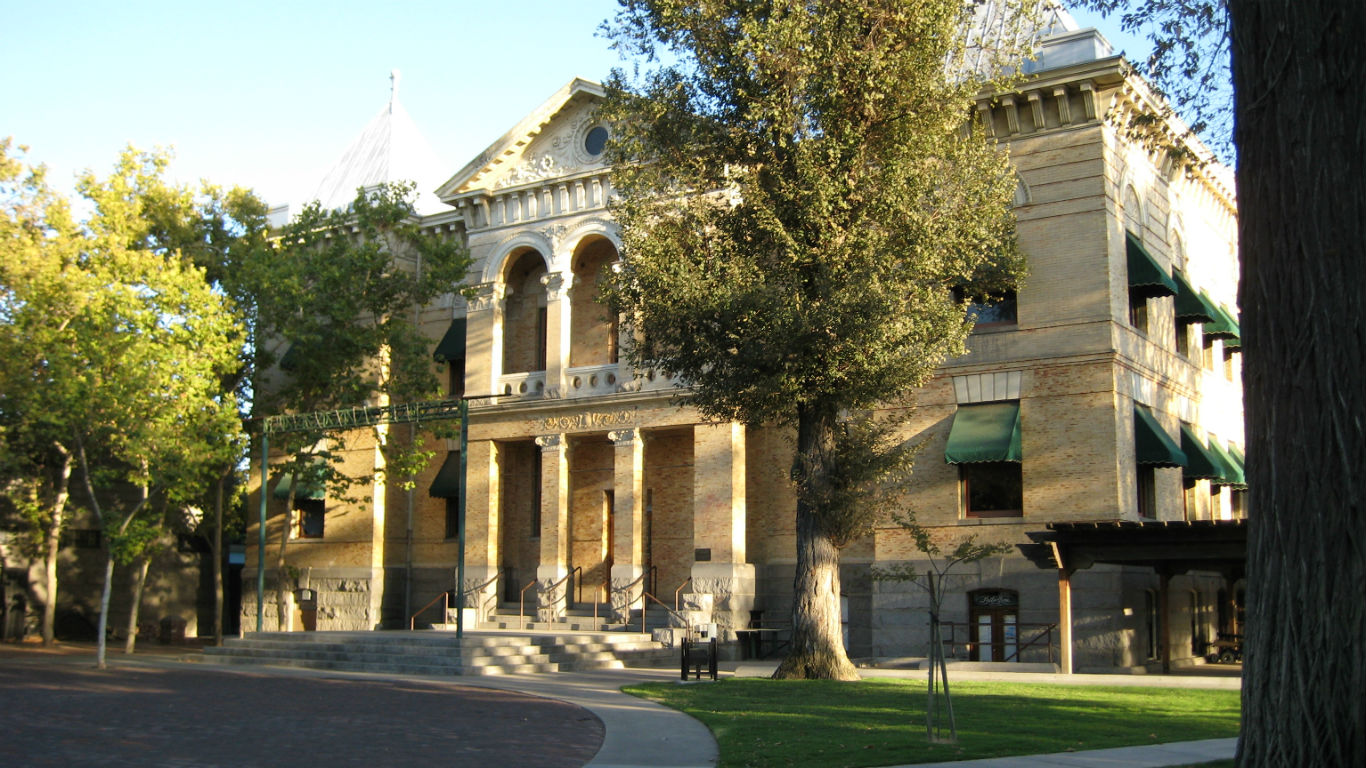 Kings County Courthouse 090407 1 by Armona