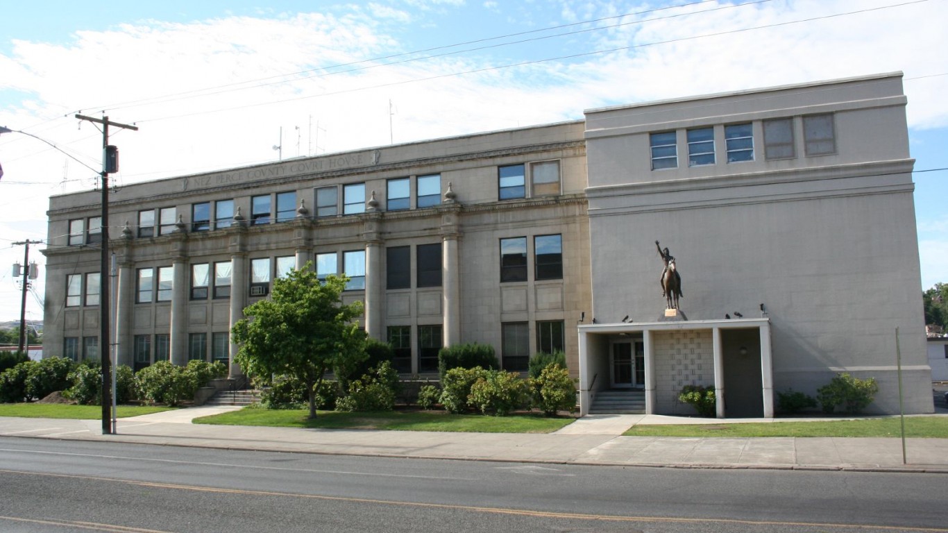 Nez Perce County Courthouse, L... by Ken Lund