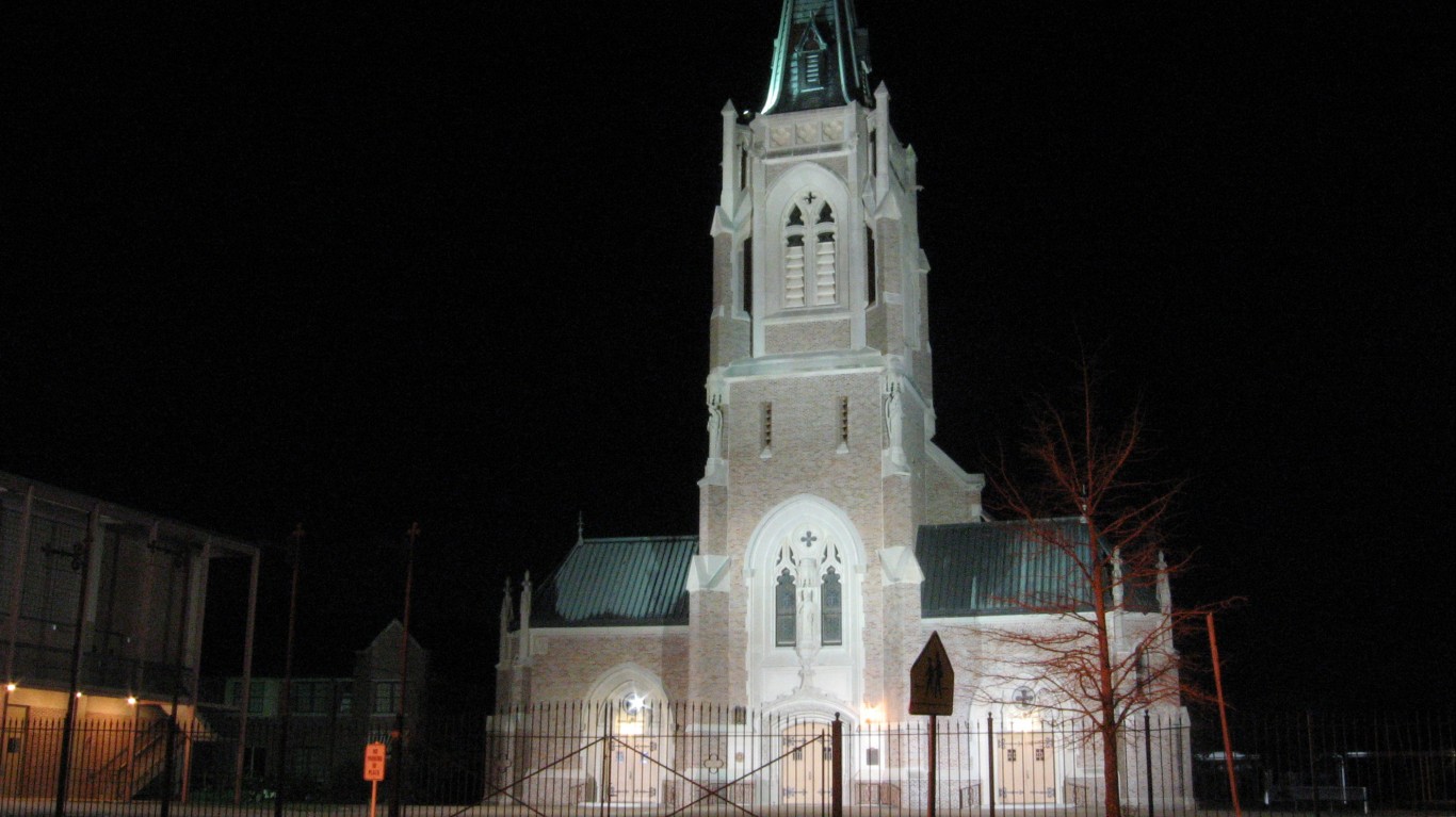 Houma, Louisiana (2) by Ken Lund