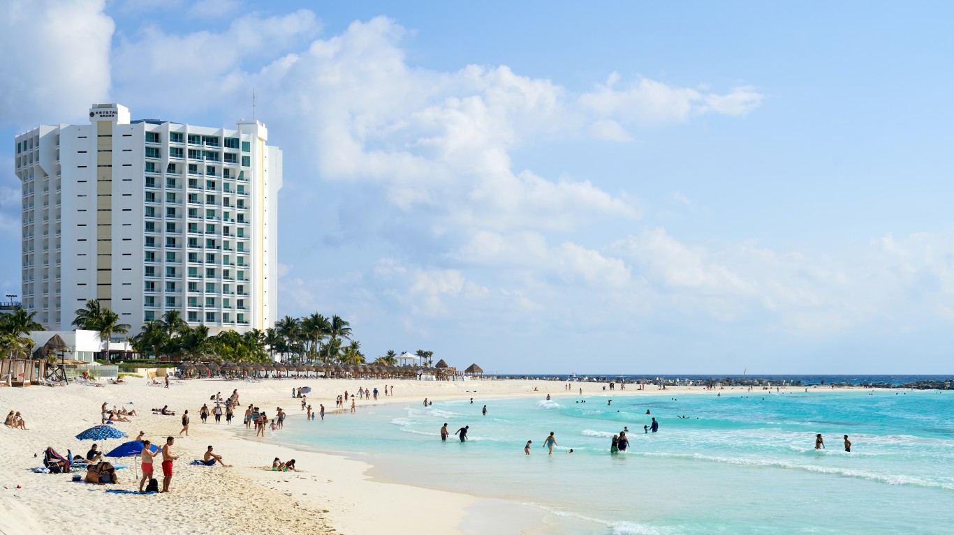 Cancun, Mexico by Pedro Szekely