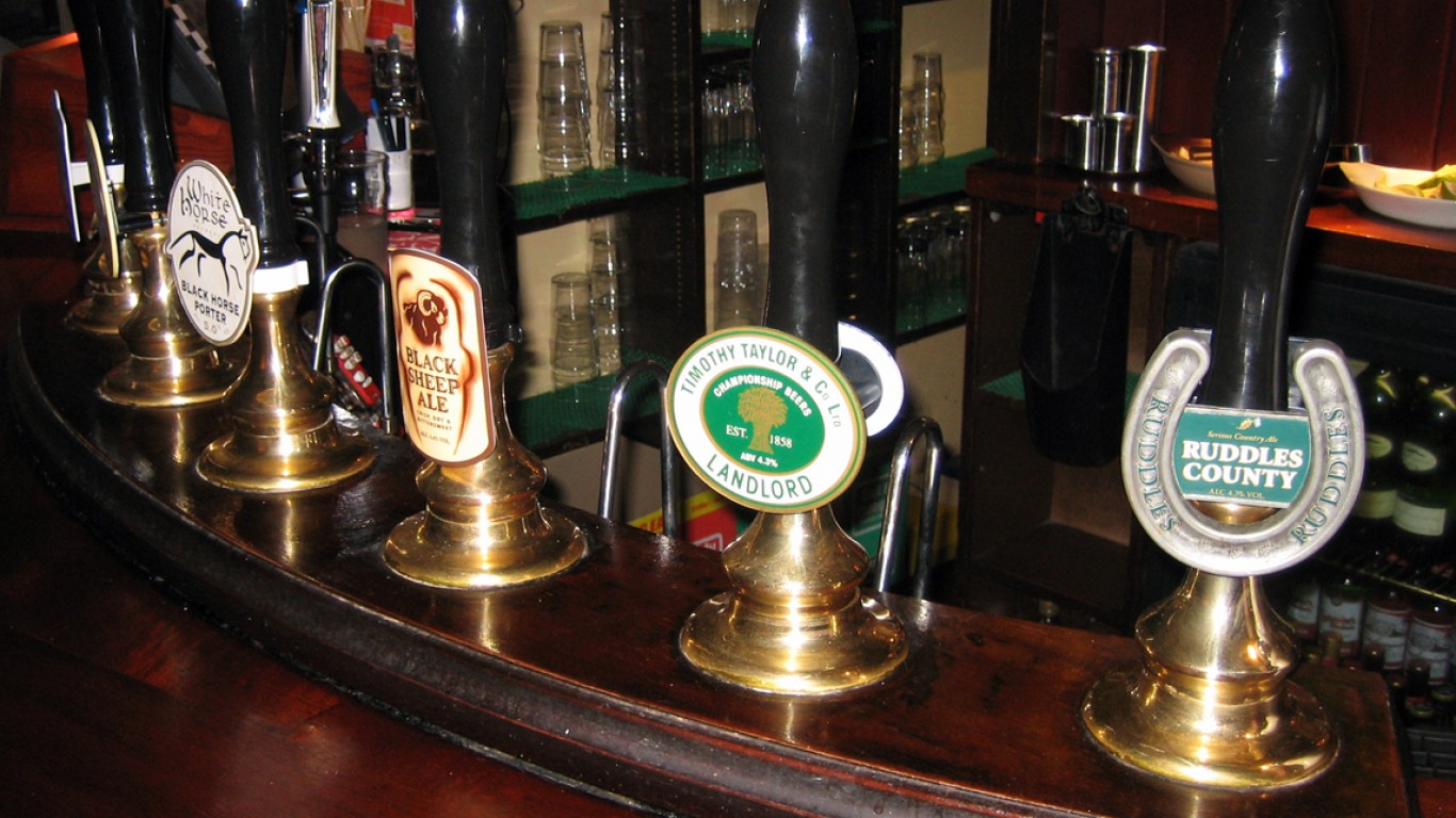 Solar stocks soar, British pubs pour; and Biden vows more on green jobs