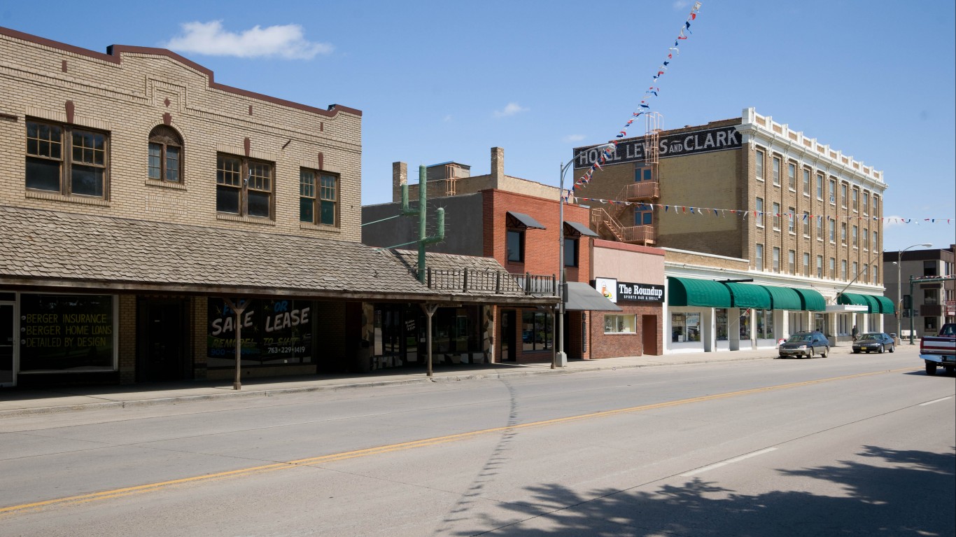 Mandan, North Dakota by Andrew Filer