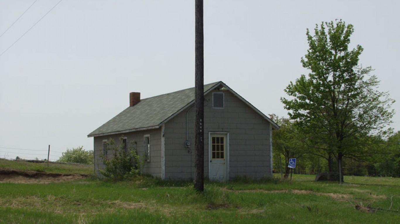 Oshawa, Cass County, Minnesota by Andrew Filer