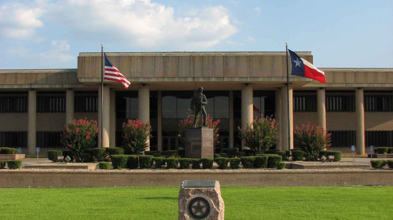 BowieCountyCourthouse by Mark Oxner from Where the West Begins, United States