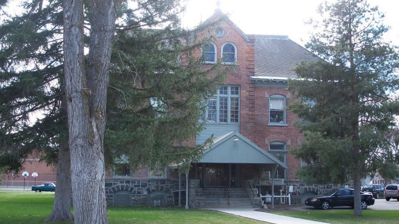 Lincoln County Courthouse, Sho... by Ken Lund