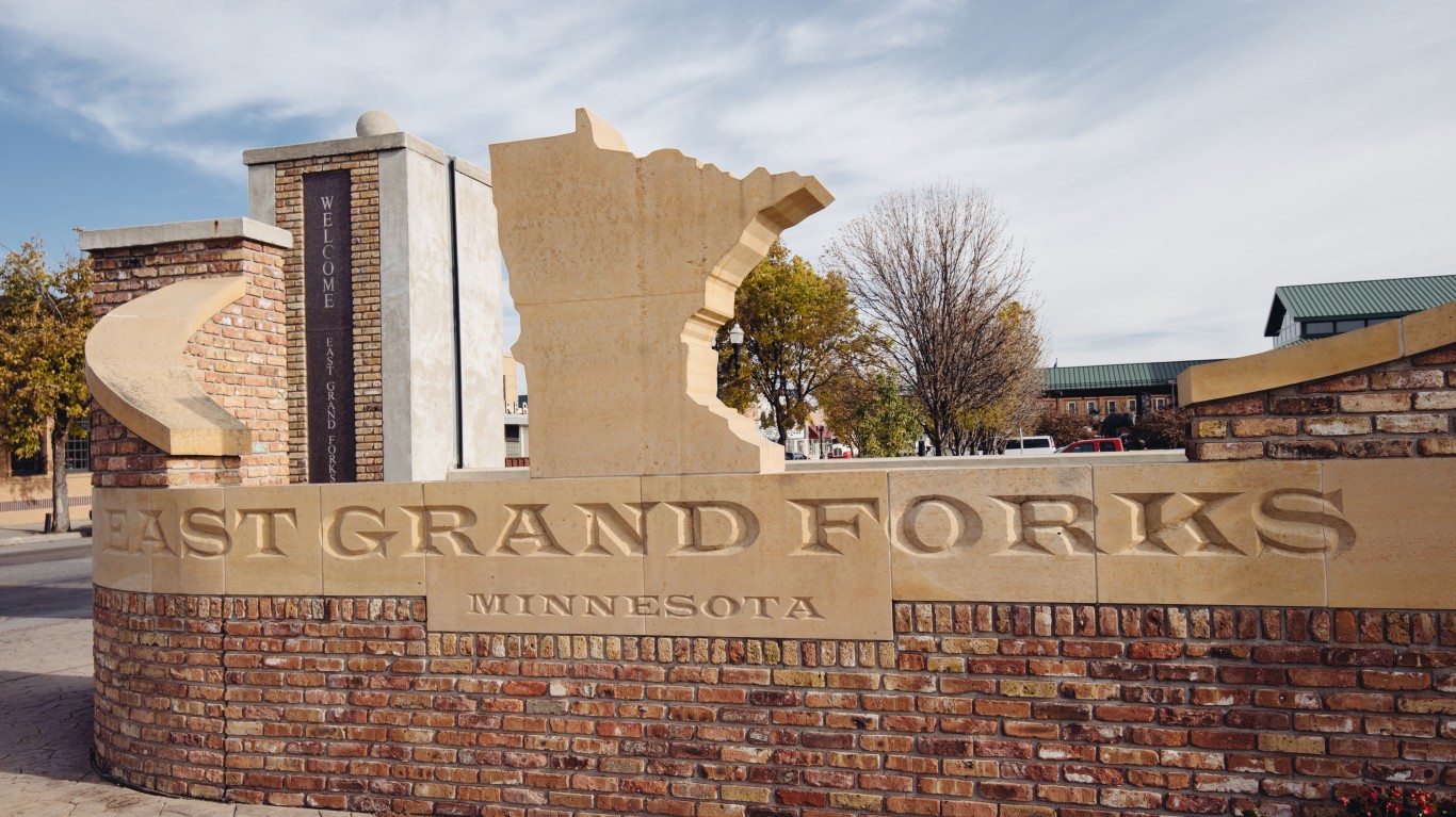 Welcome to East Grand Forks, M... by Tony Webster