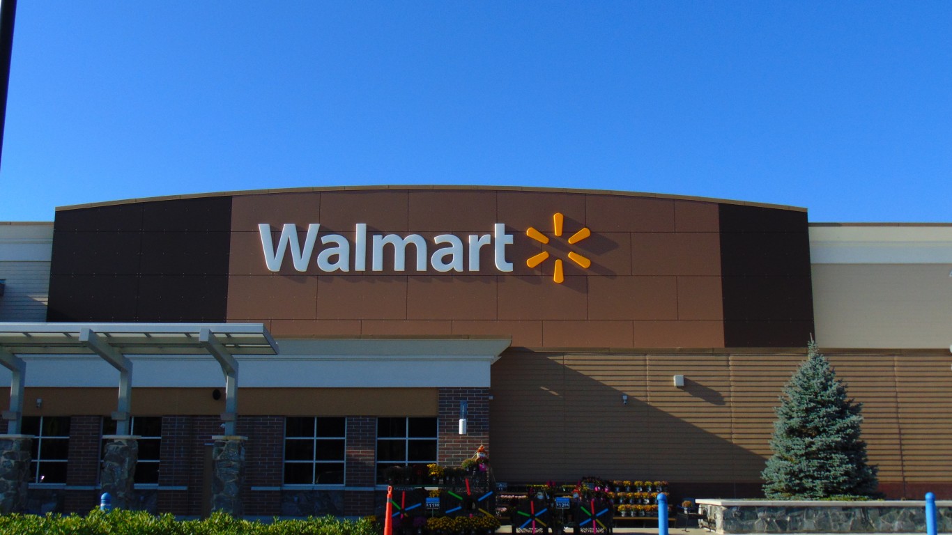 Walmart (Brookyln, Connecticut... by JJBers