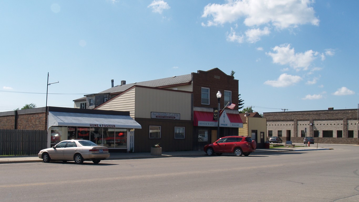 Mahnomen, Minnesota by Andrew Filer