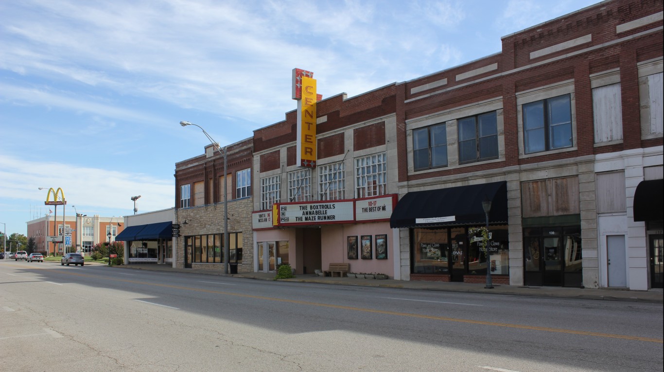 Center Theater, Vinita, Oklaho... by Nicolas Henderson