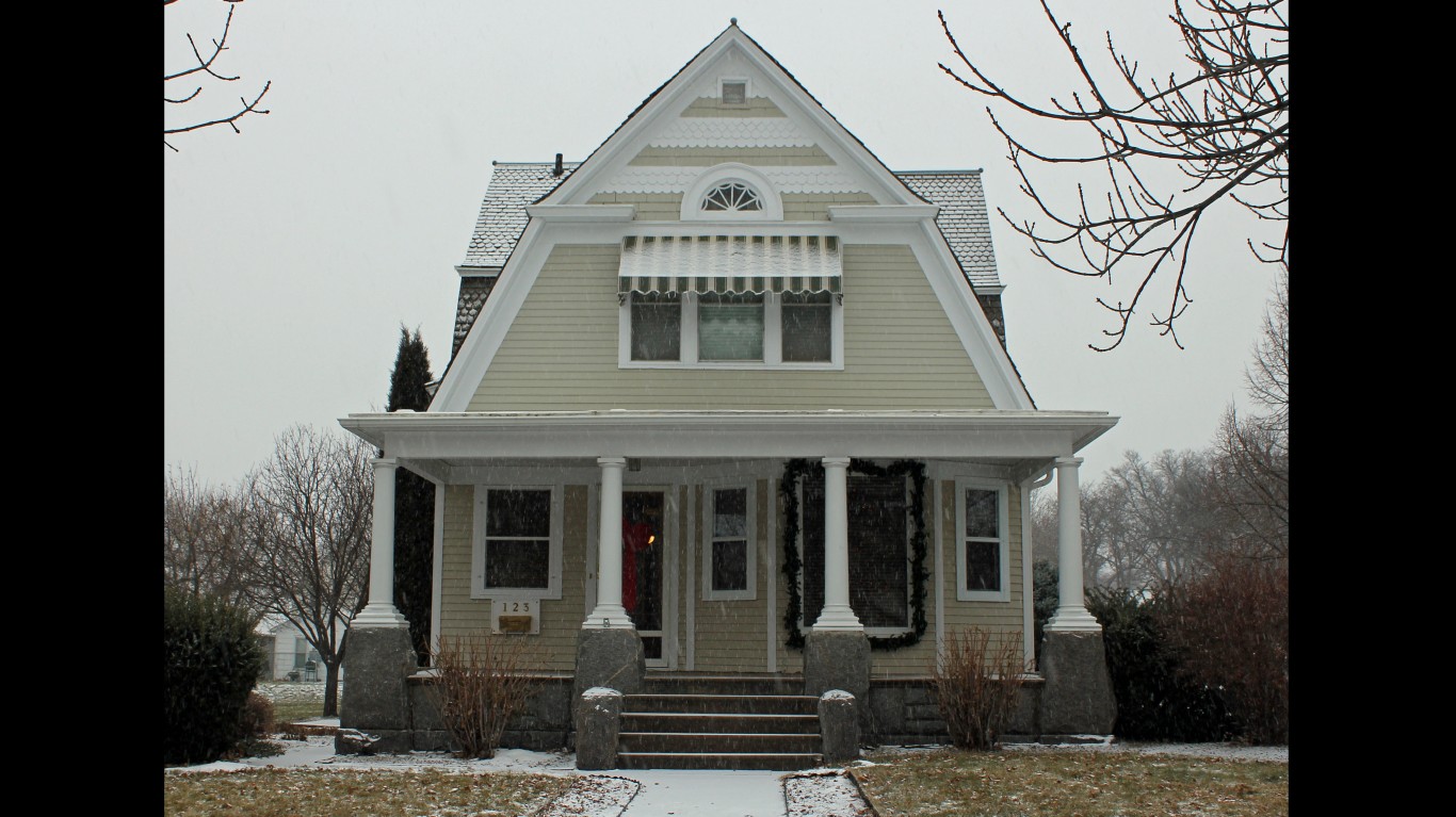 Stephens-Lucas House by Jeffrey Beall