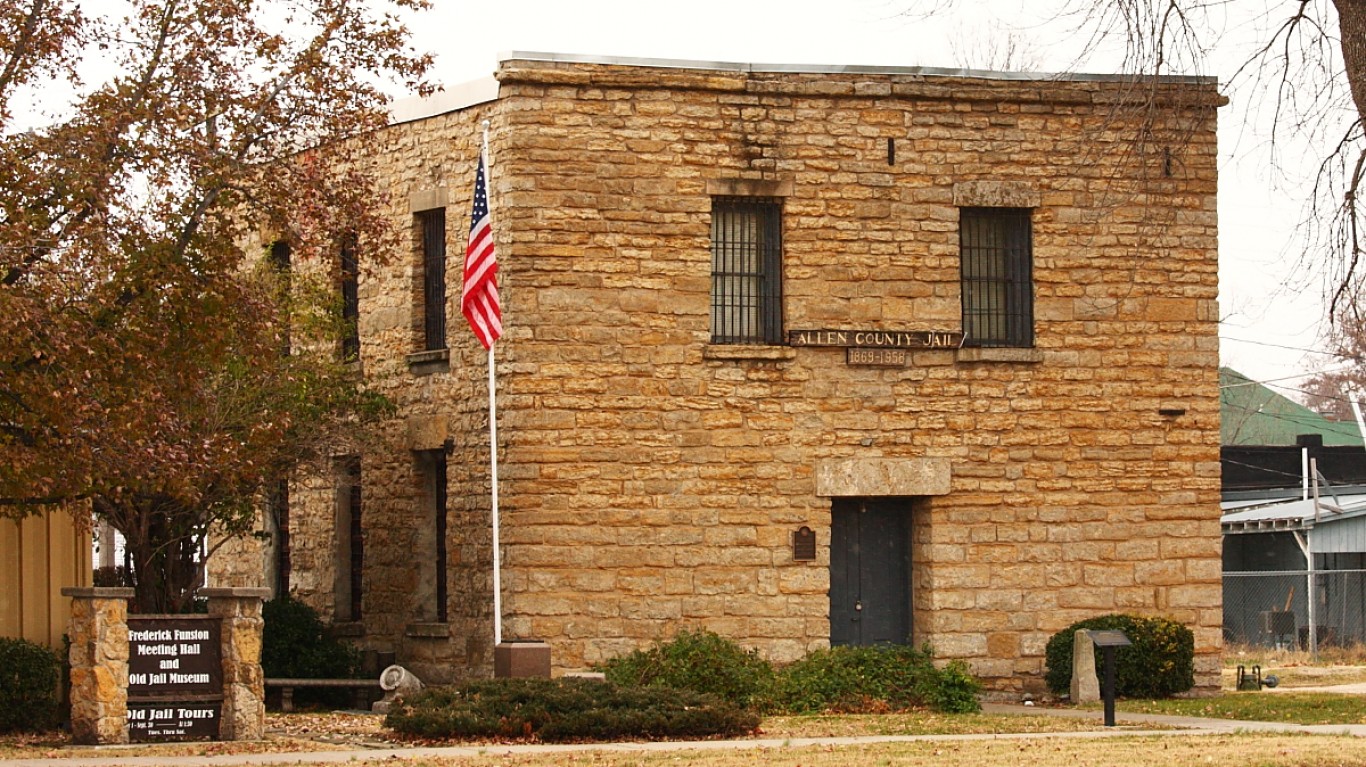 Allen County Jail, Iola by Gordon Huggins