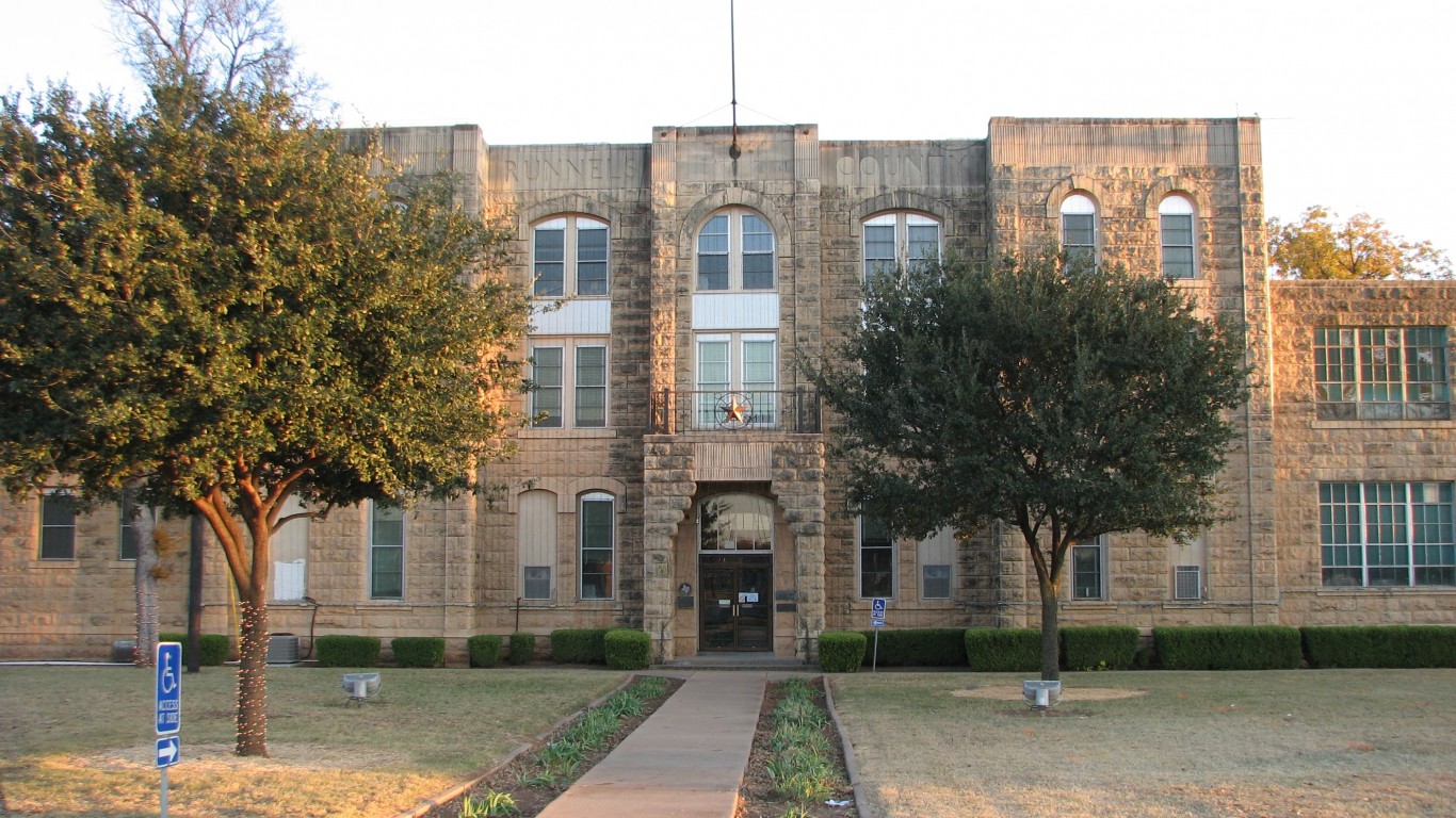 Runnels County Courthouse by QuesterMark