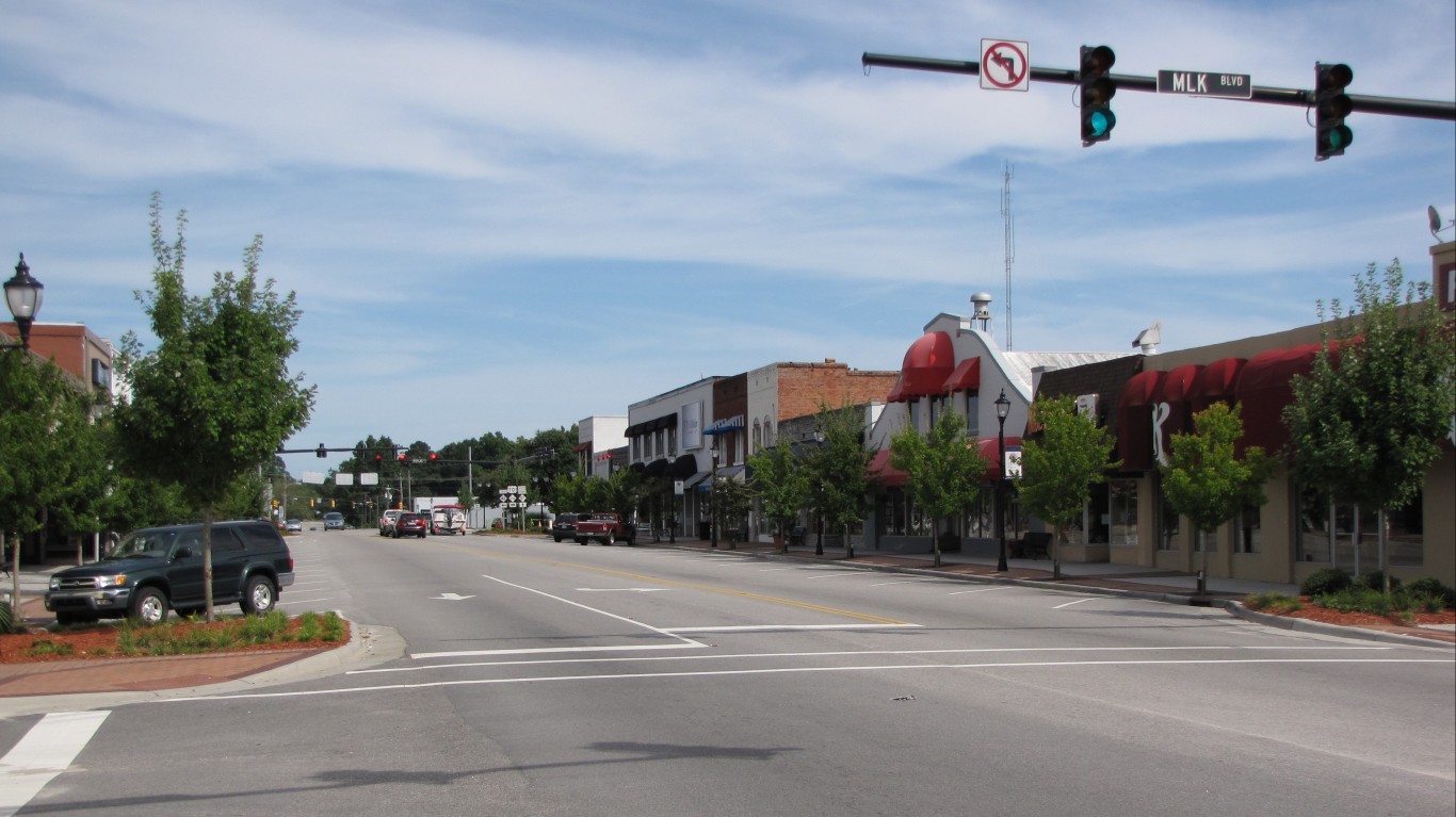 Elizabethtown, North Carolina by Gerry Dincher