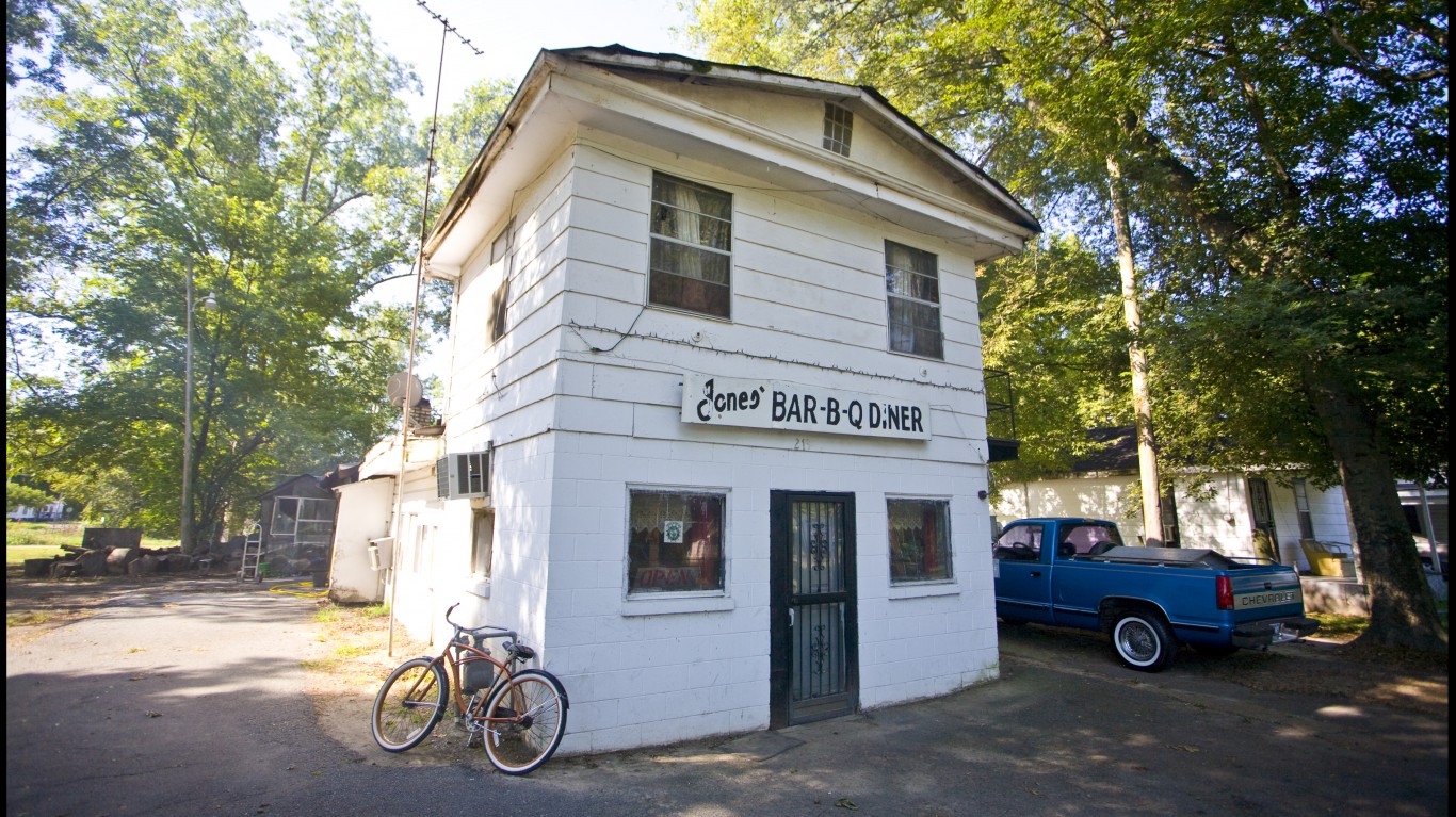 Jones BBQ, Marianna, Arkansas by Mike Norton