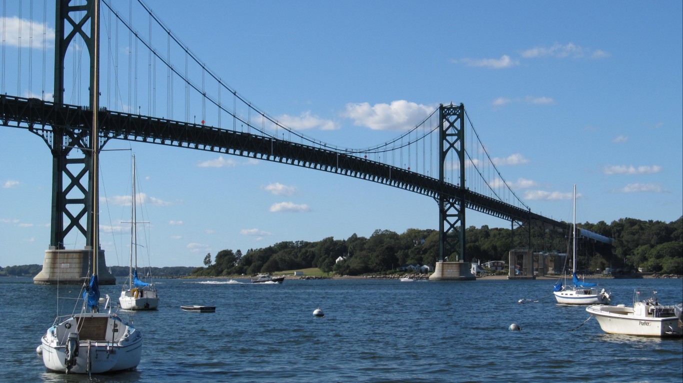 Mount Hope Bridge - Rhode Isla... by Doug Kerr