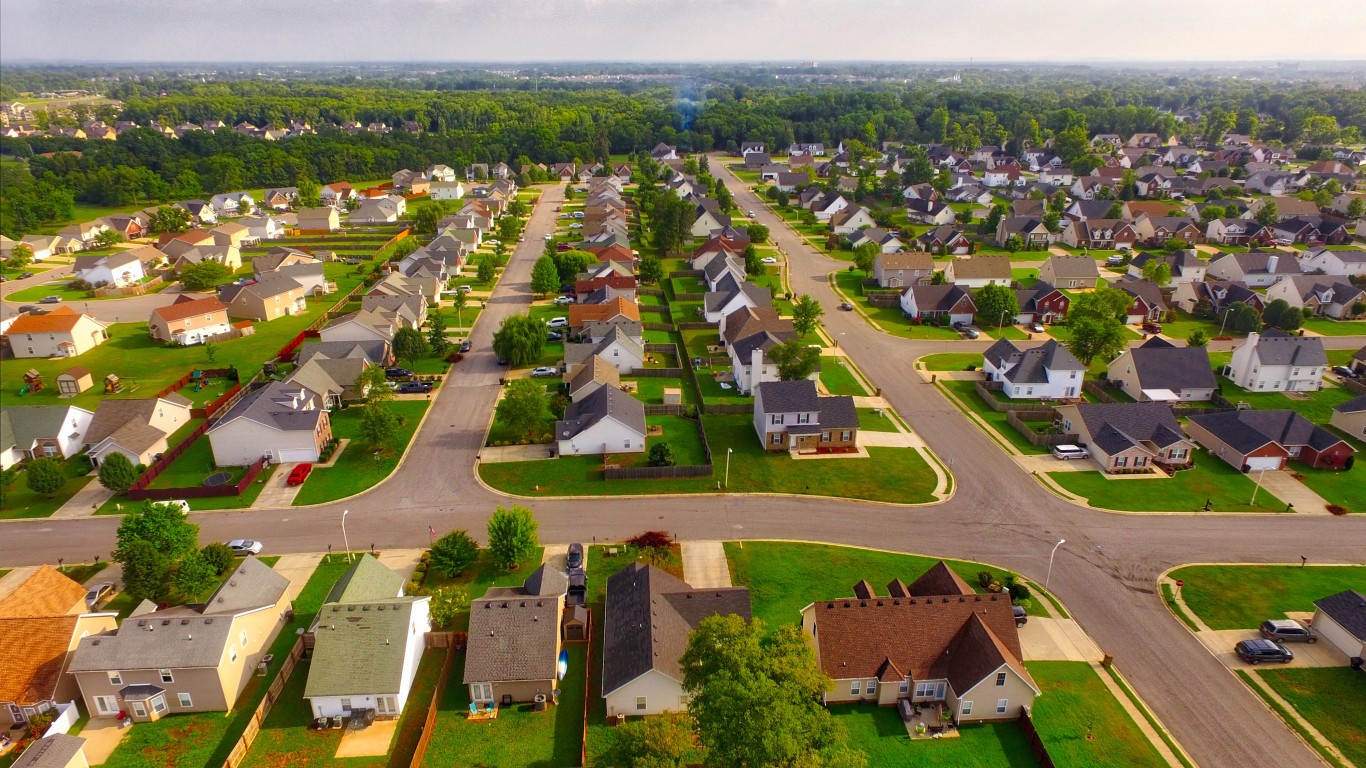 States Where the Middle Class Is Being Left Behind