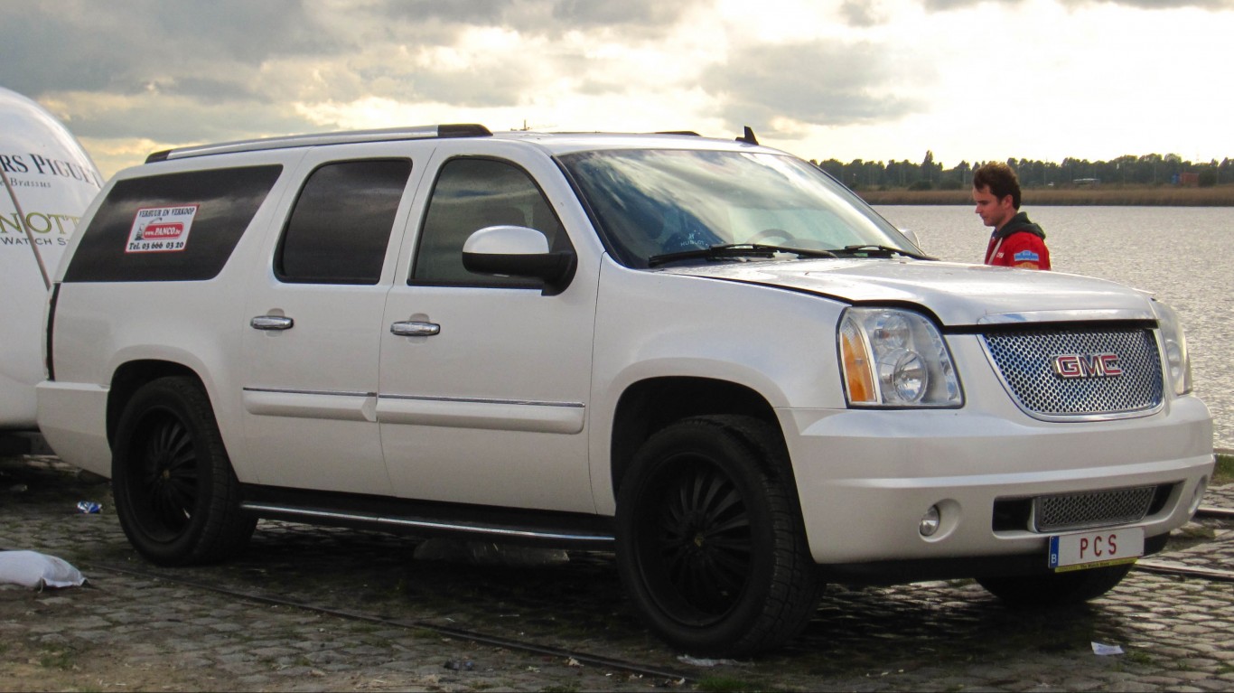 GMC Yukon XL by Rutger van der Maar