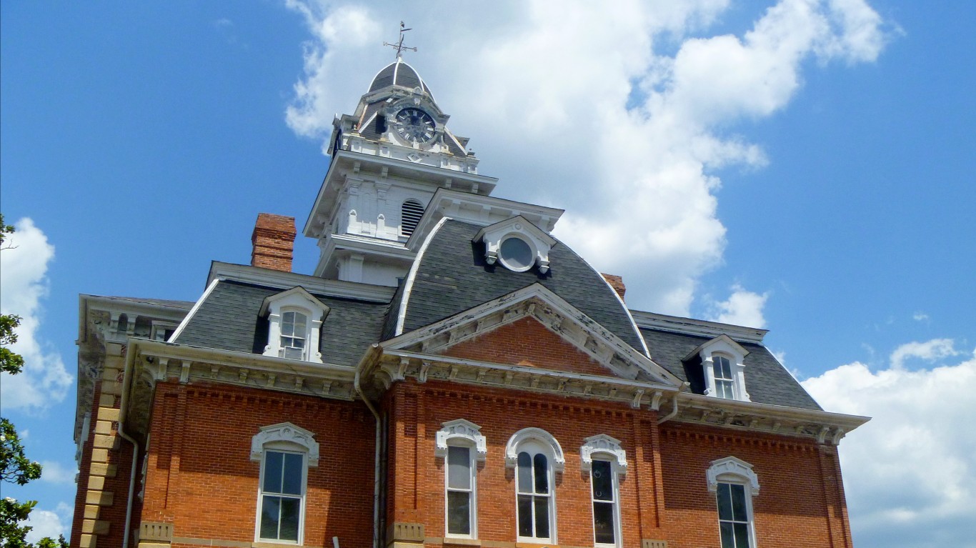 Hancock County courthouse by lns1122