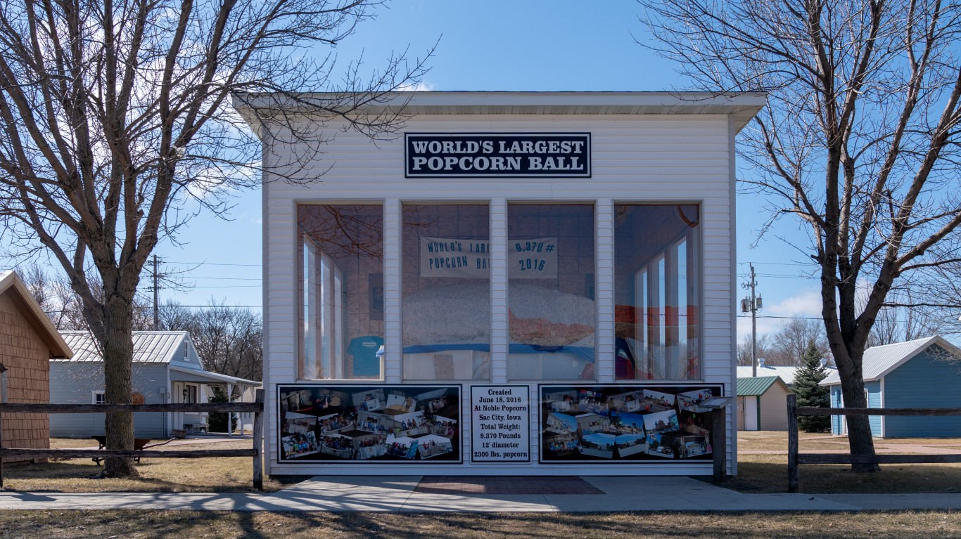 World&#039;s Largest Popcorn Ball i... by Lorie Shaull