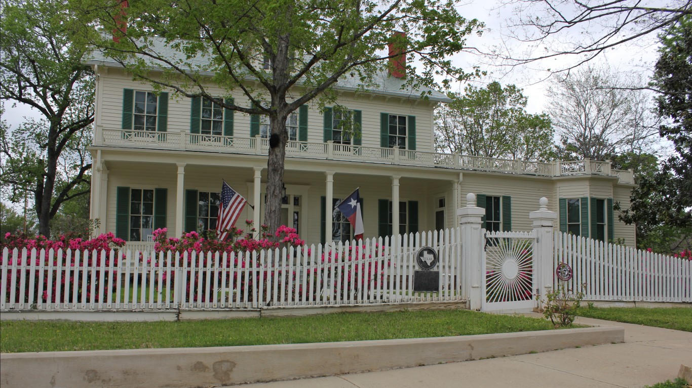 Starr Family Home, Marshall, T... by Nicolas Henderson